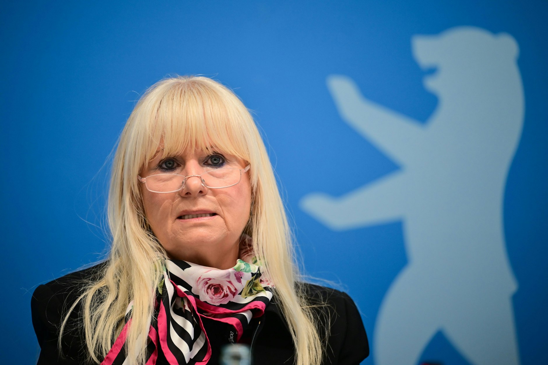 Iris Spranger, Sportsenatorin, wehrt sich gegen Vorwürfe, sie behindere den Ausbau des Union-Stadions in Köpenick.