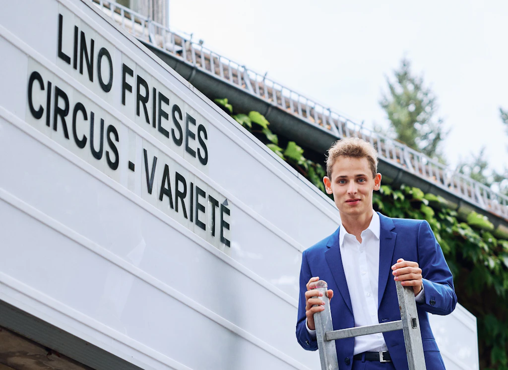 Lino Friese (24): Er holt die Stars von Monte Carlo nach Kleinmachnow