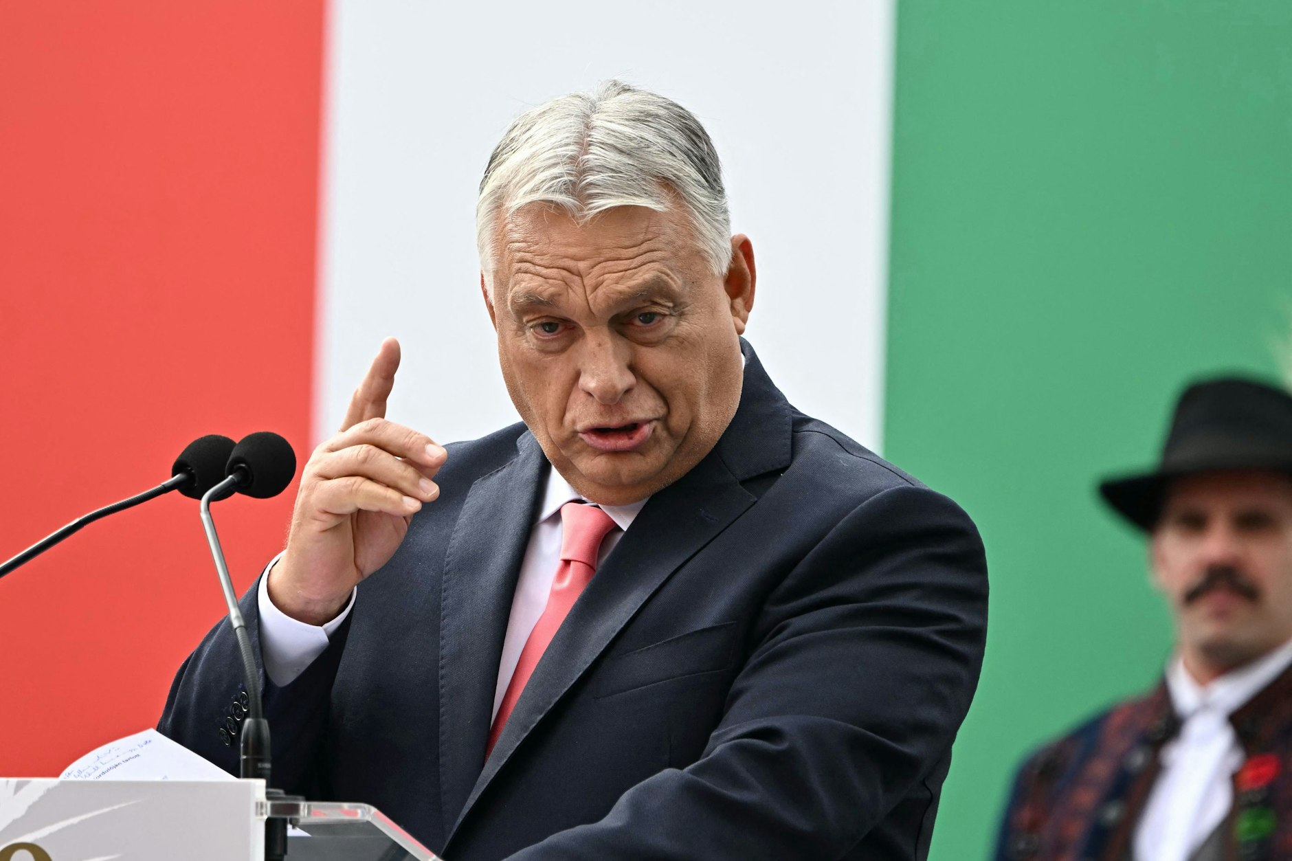 Der ungarische Premierminister Viktor Orbán glaubt, der Westen will bei der Aufteilung der Ukraine nicht „leer ausgehen“.