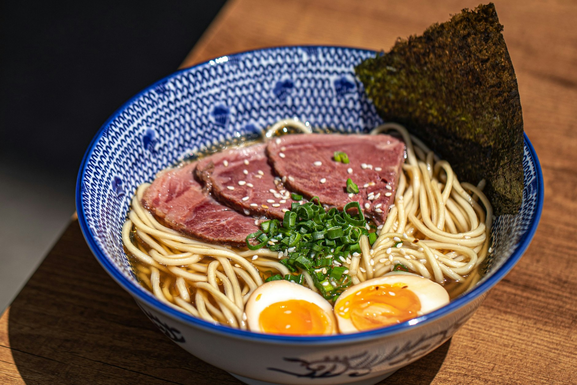 Längst nicht mehr nur in Japan beliebt: Ramen, klassisch mit Schweinefleisch und Ei