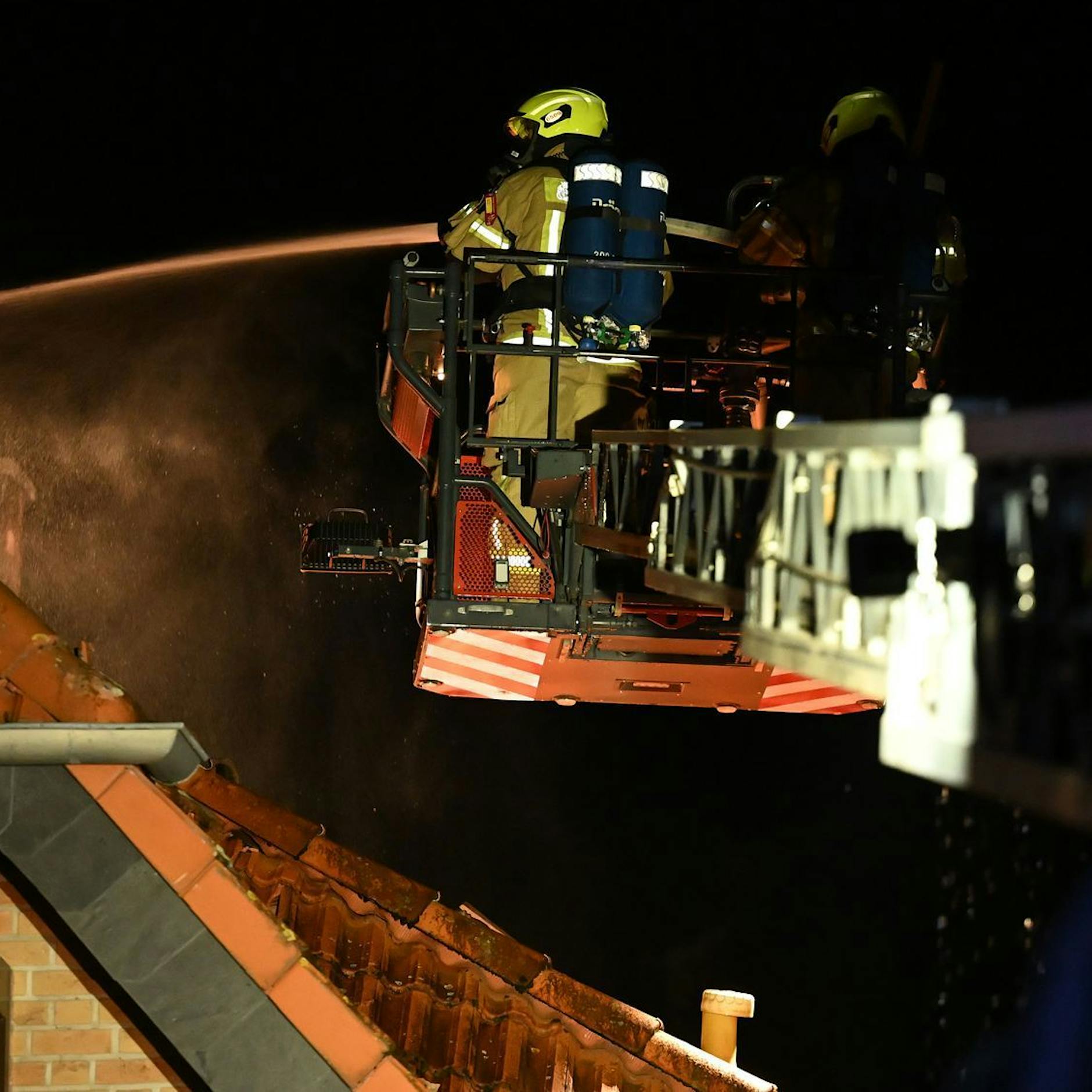 Horror-Brand in Marzahn: Polizei schnappt Verdächtigen in Polen!