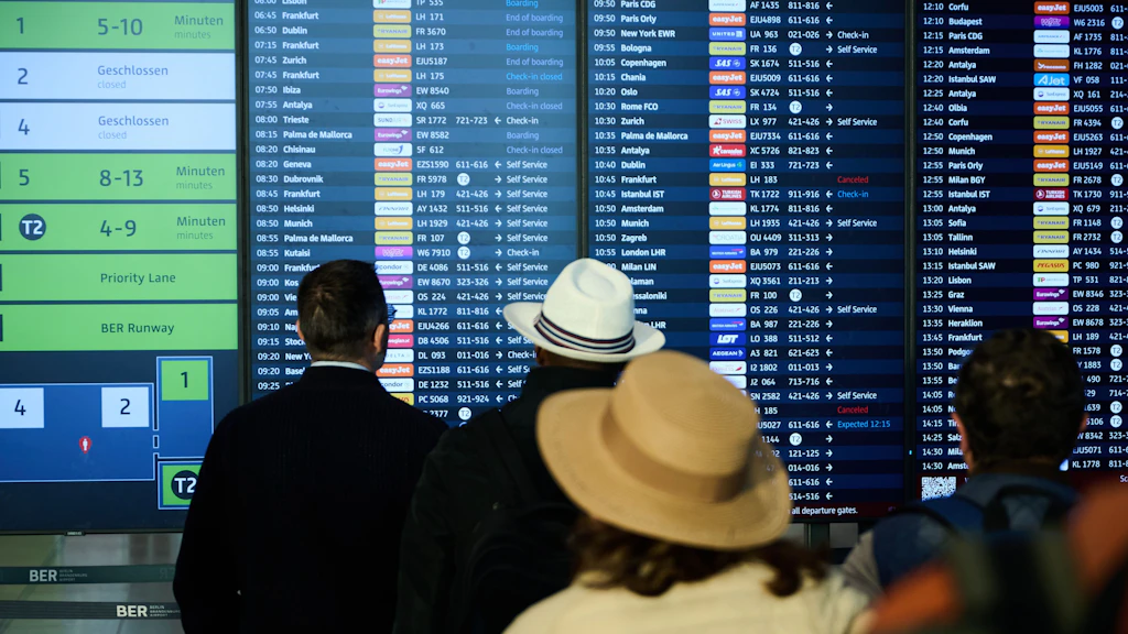 Der Flughafen-Dienstleister Collins Aerospace war am Freitag vergangener Woche Opfer eines Cyberangriffs geworden. Betroffen davon waren mehrere Flughäfen in Europa, darunter auch der BER. 