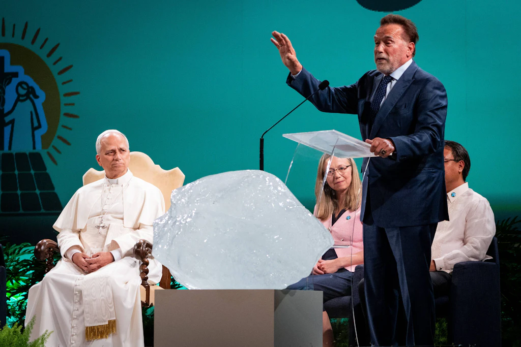 “Climate theater”: Pope Leo blesses ice block, Schwarzenegger waves the ...