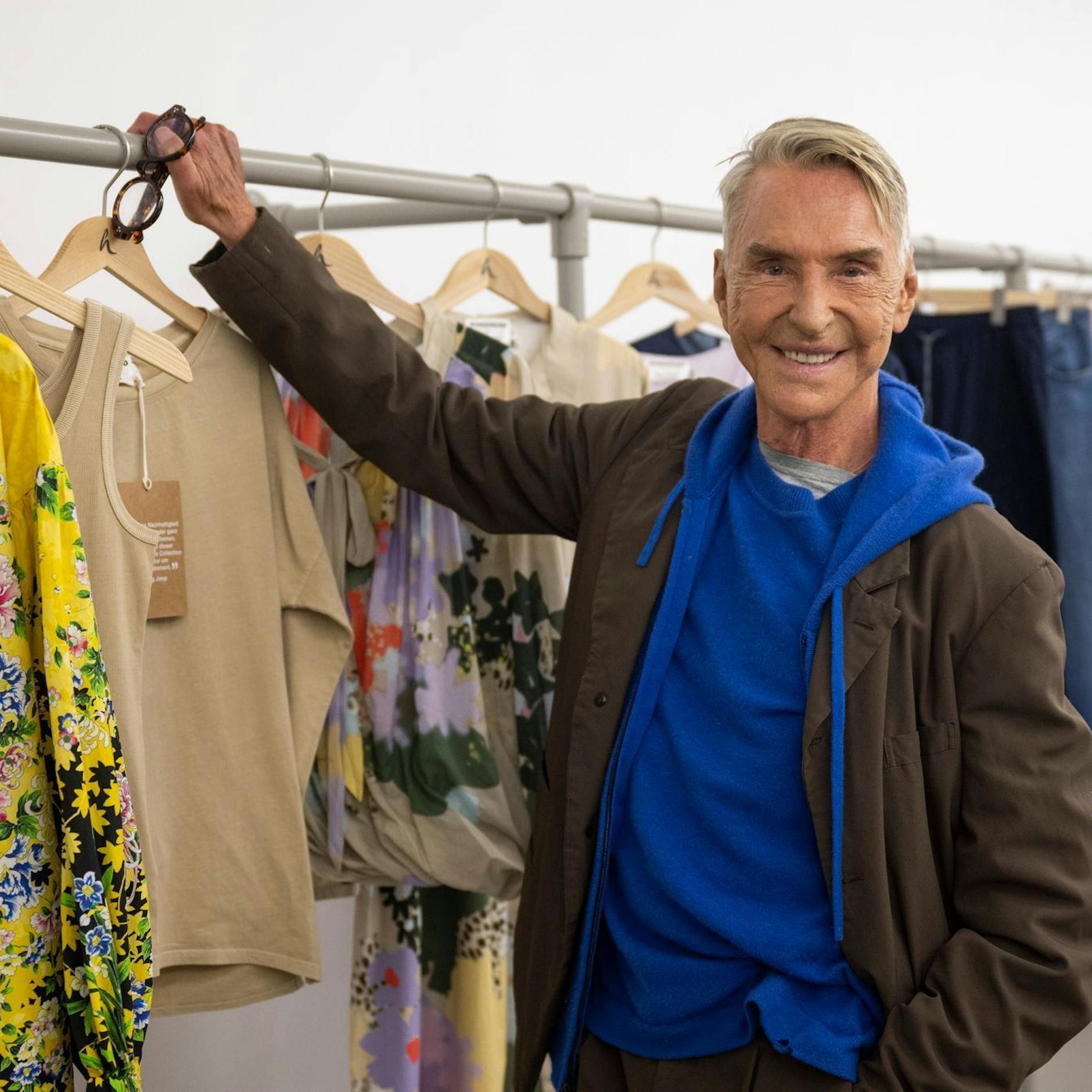 Image - Mode, Malerei und Affen: Wolfgang Joop zeigt Lebenswerk in Potsdam