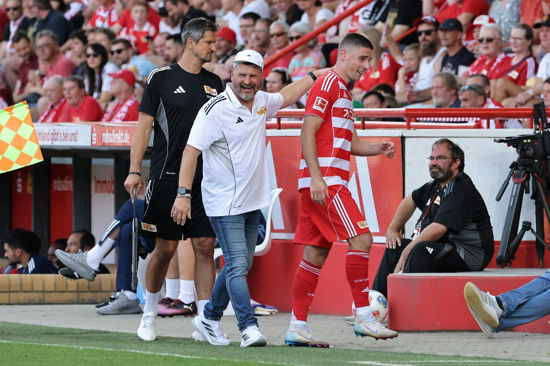 Union-Stürmer Andrej Ilic wartet auf sein erstes Saisontor. Trainer Steffen Baumgart spricht ihm Mut zu.