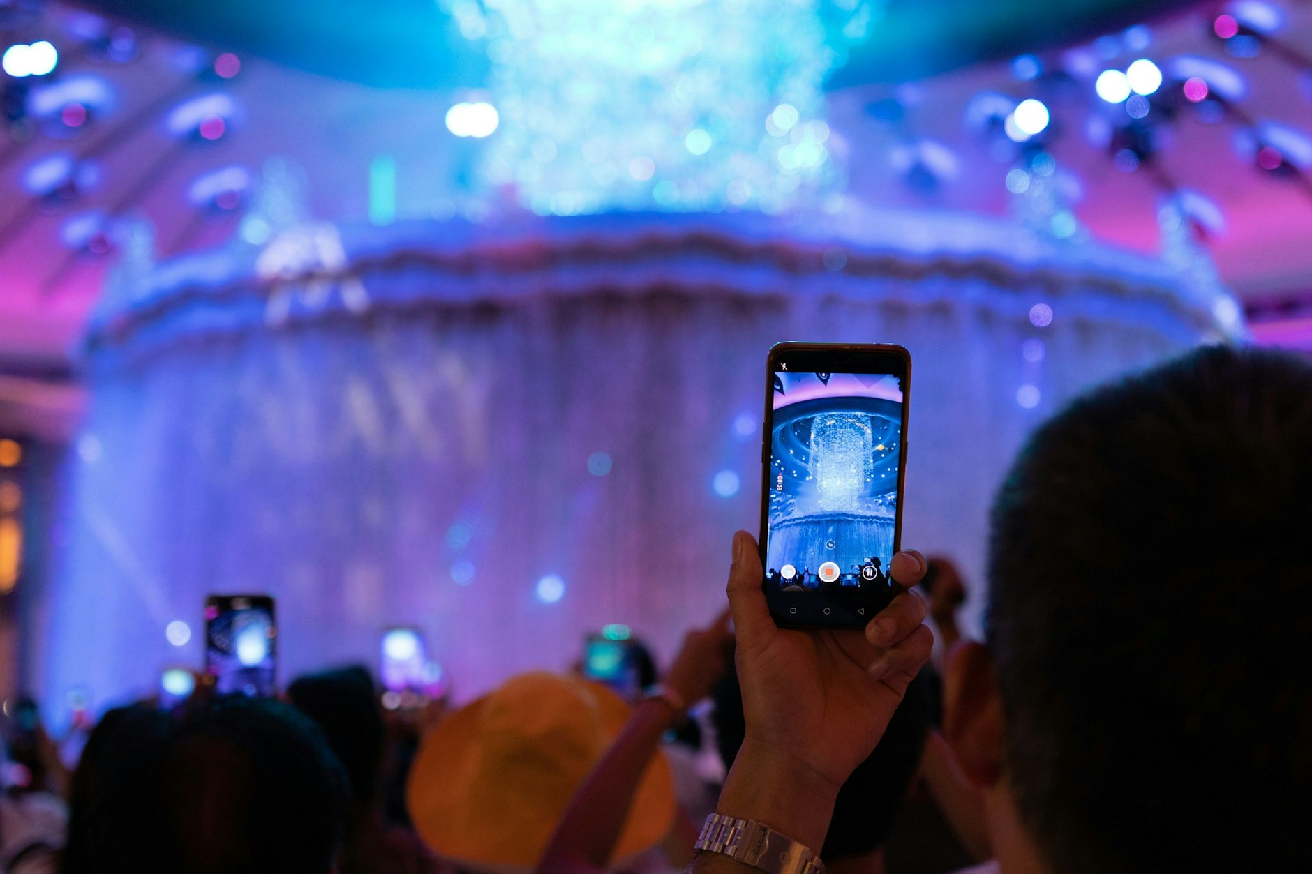 Das Smartphone als ständiger Begleiter beraubt uns bei all seinen Vorzügen auch der Notwendigkeit unserer eigenen Kapazitäten.