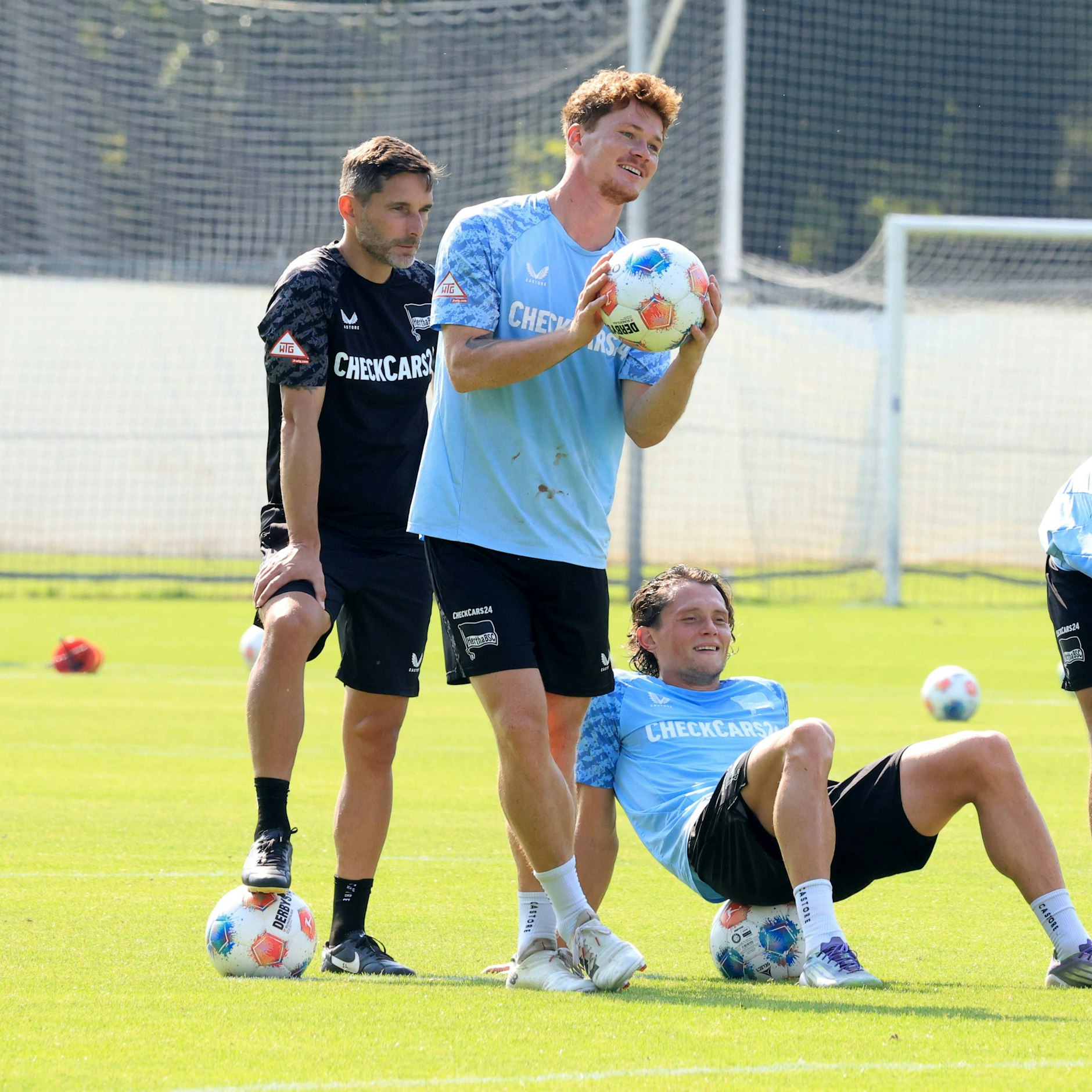 Hertha-Trainer Stefan Leitl hat entschieden: Sebastian Grönning stürmt gegen Preußen Münster. Fabian Reese soll ihn mit Flanken bedienen.