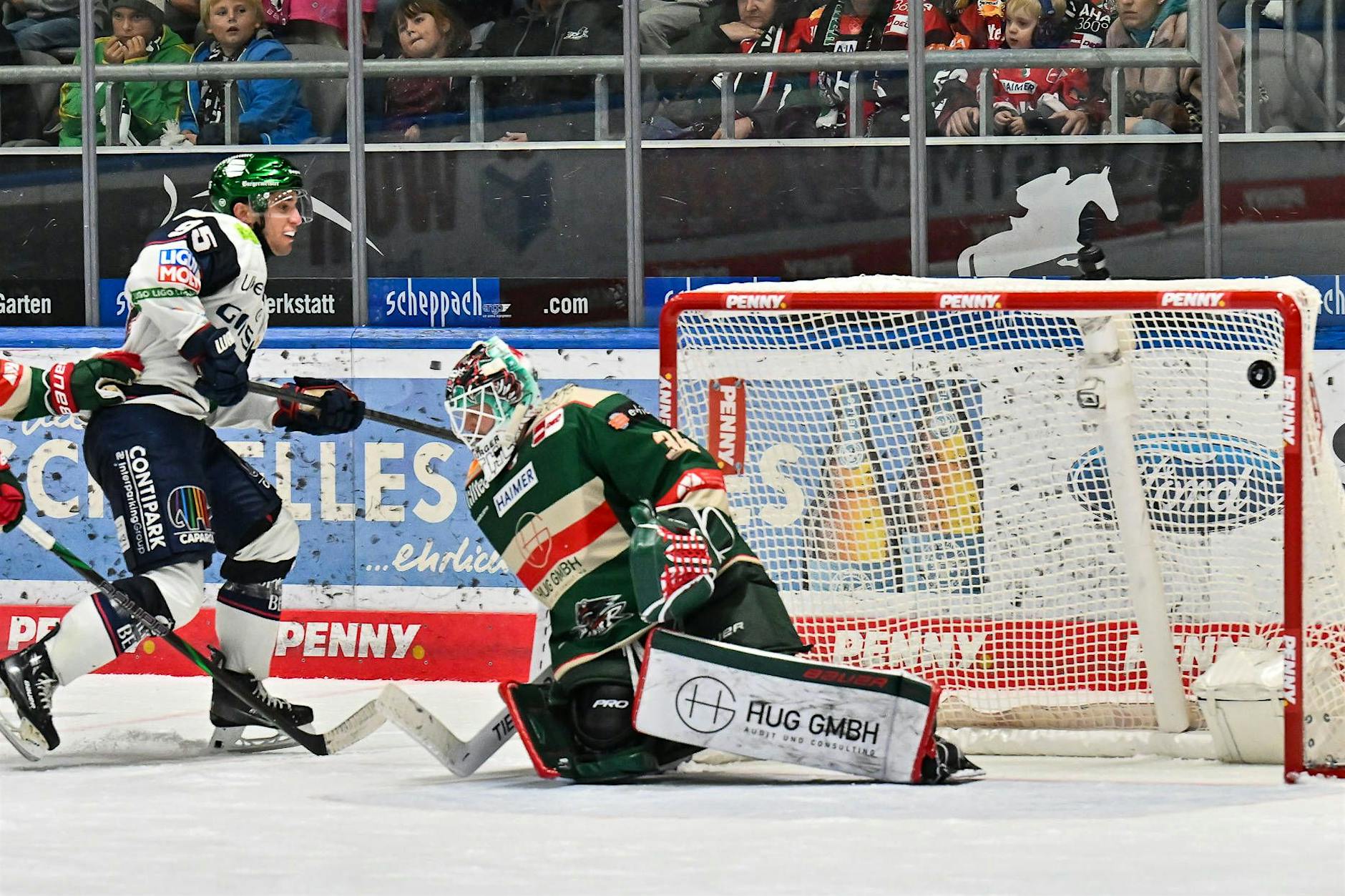 Verrücktes Blitz-Tor! Freddy Tiffels erlöst die Eisbären Berlin