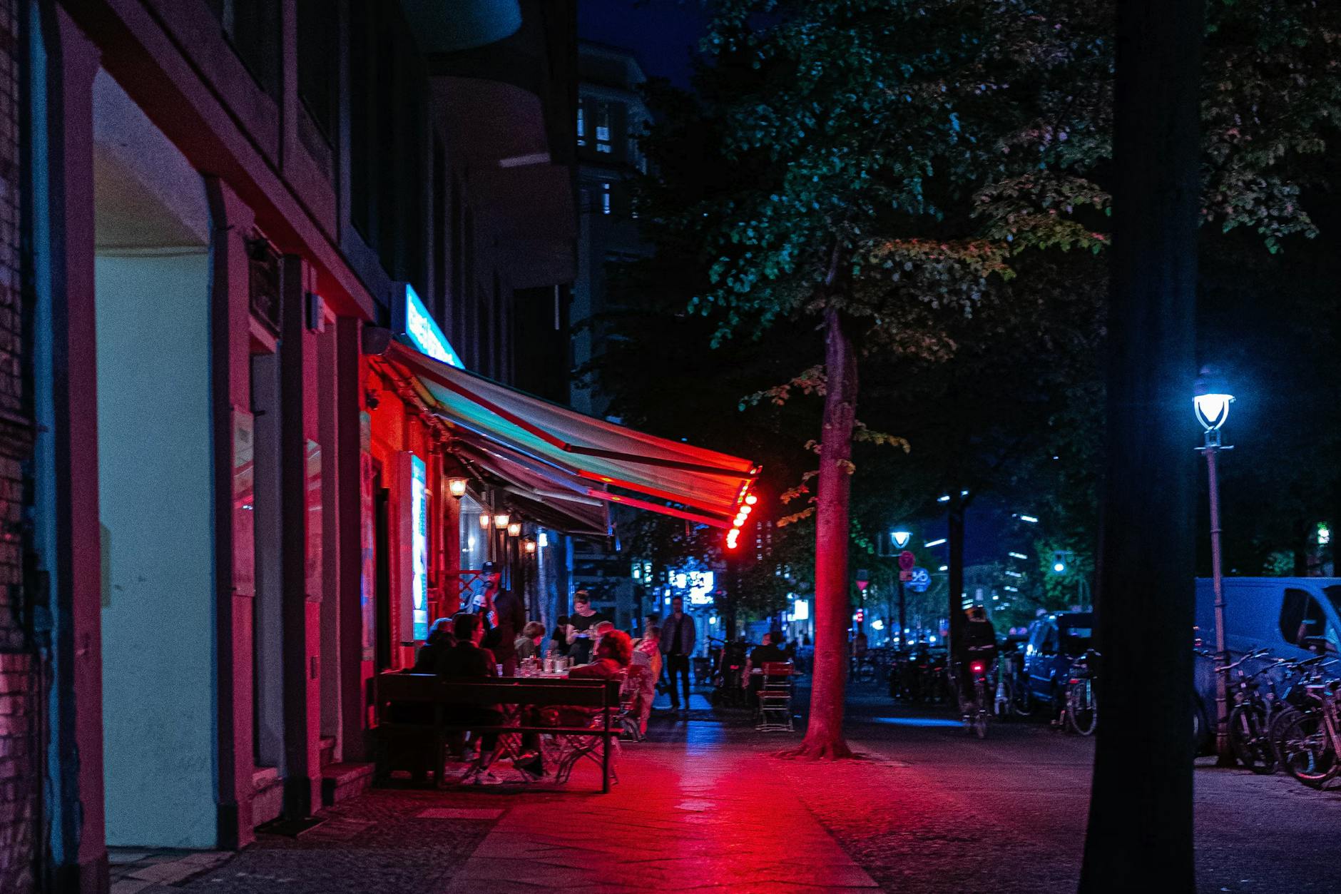 Berlin steht nicht nur für Mietwucher und Verwahrlosung. Unserer Kolumnistin gibt die Stadt noch immer Hoffnung.