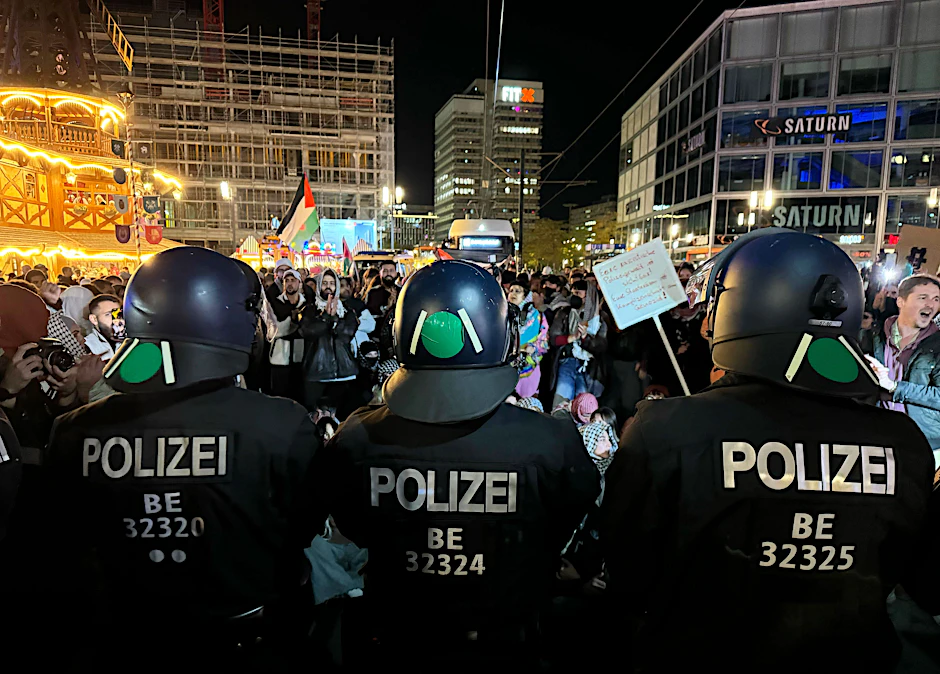 Am Alexanderplatz hatte es propalästinensische Proteste gegeben.