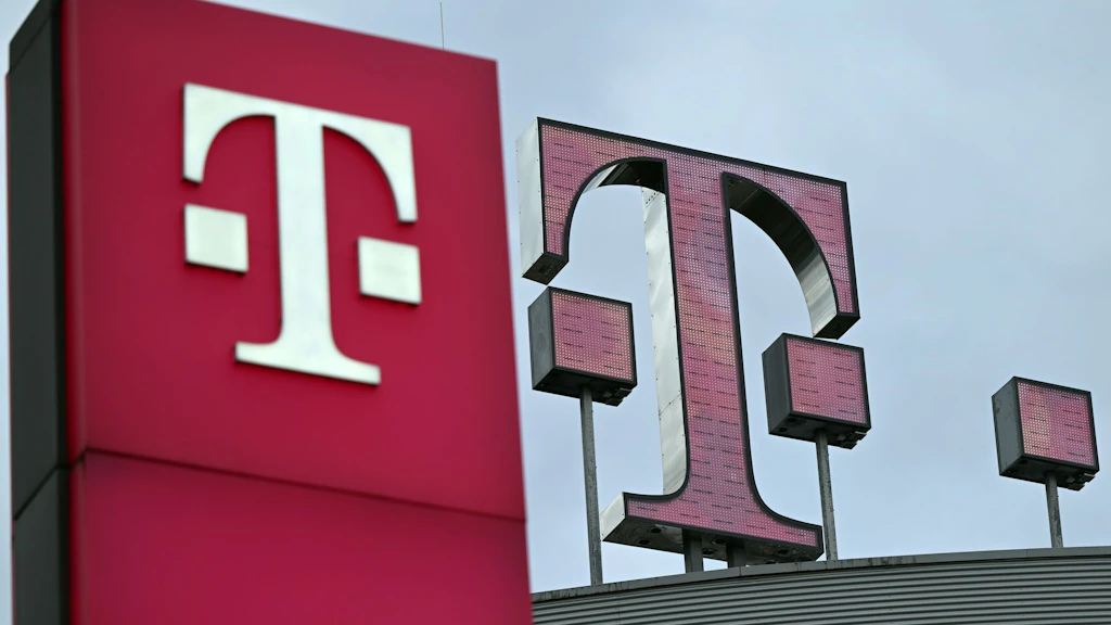 Telekom-Neukunden zahlen für Magenta im Festnetz einen Euro mehr.