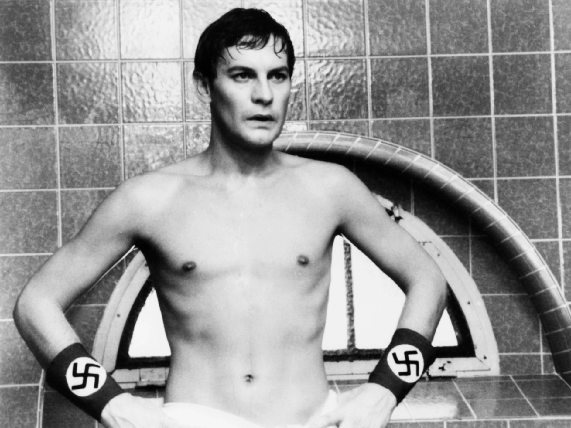 Es gibt auch Filme über den Salon Kitty, etwa Salon Kitty mit Helmut Berger in der Hauptrolle.