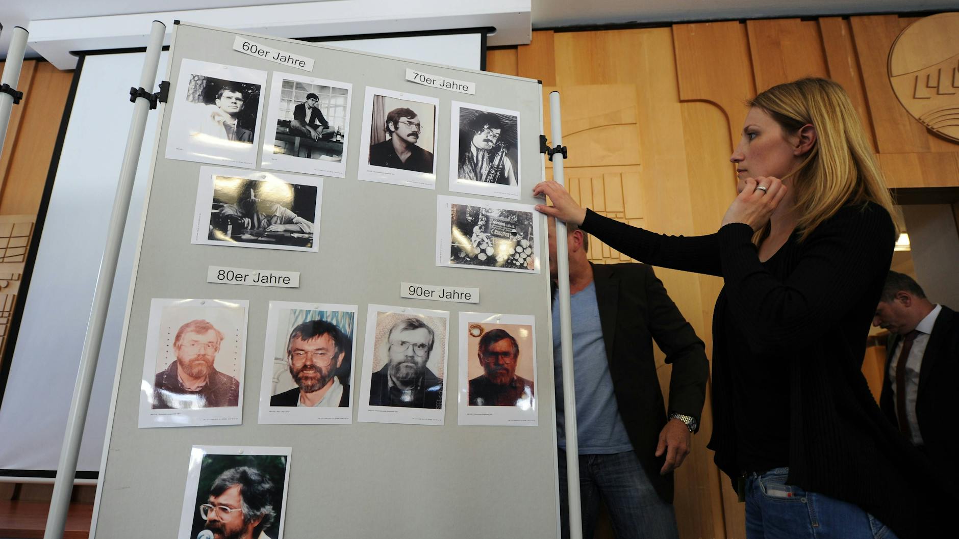 Bei einer Pressekonferenz wurden im Jahr 2016 Bilder von Manfred Seel gezeigt. Er ging als Hessen-Ripper in die deutsche Kriminalgeschichte ein.
