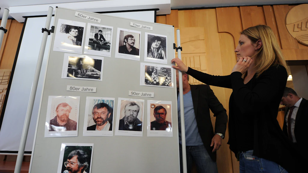 Bei einer Pressekonferenz wurden im Jahr 2016 Bilder von Manfred Seel gezeigt. Er ging als Hessen-Ripper in die deutsche Kriminalgeschichte ein.
