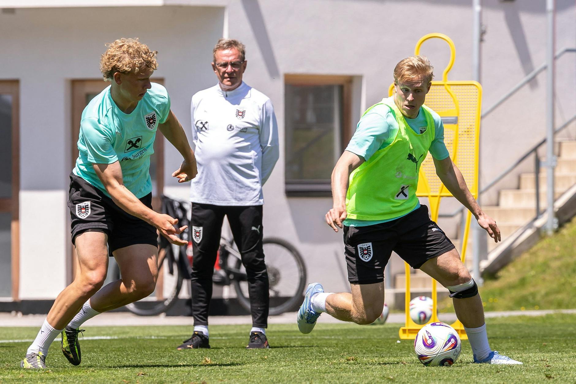 Unter Ralf Rangnick kommt Leopold Querfeld (l.) in Österreich noch nicht so zum Zug wie beim 1. FC Union.