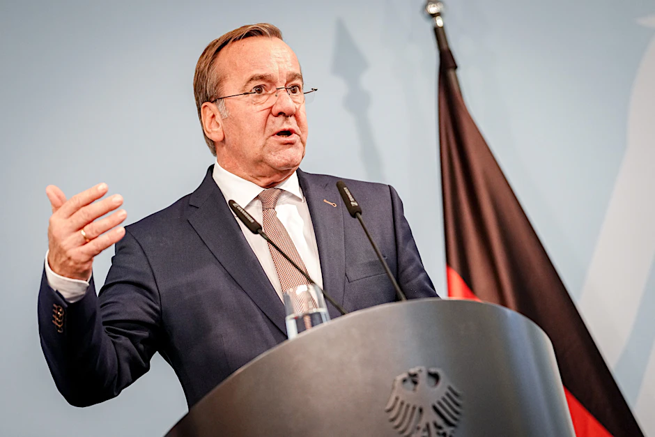Bundesverteidigungsminister Boris Pistorius hält am Kauf der F-35 Kampfjets fest.