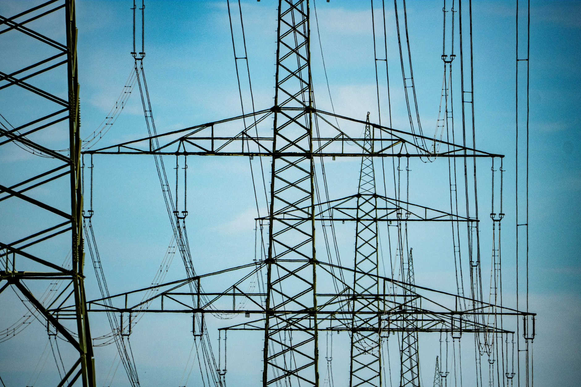 Nächste Preisspitze: Die Strompreise in Deutschland hängen immer mehr vom Wetter ab.