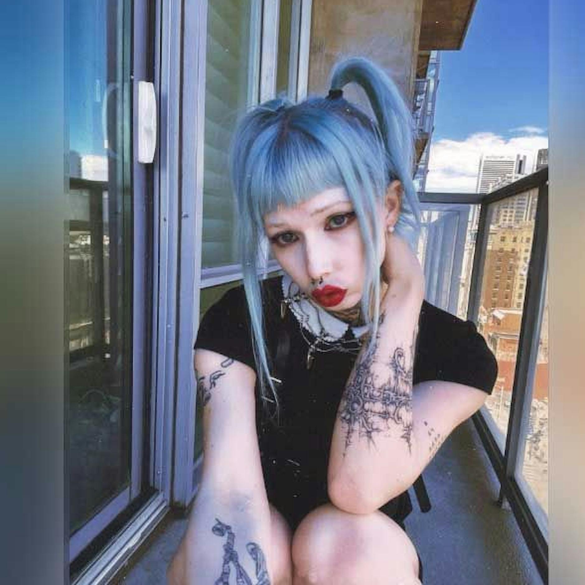 Till Lindemanns Gitarristin Dani Sophia: „Ich vermisse es sehr, an der Schule zu unterrichten“