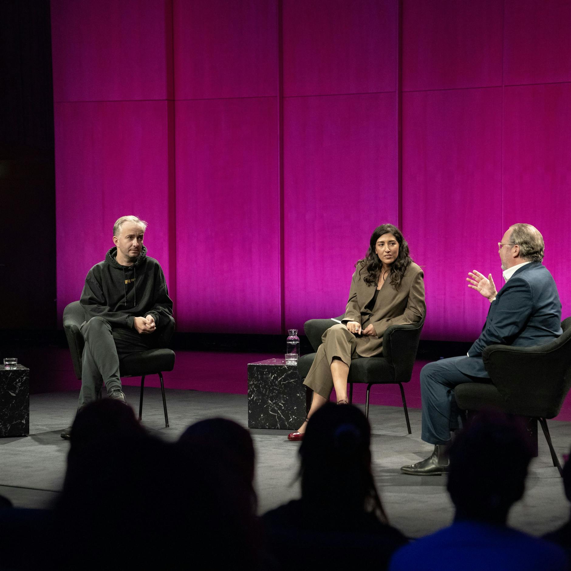 Image - Böhmermann setzt seinen ehemaligen Anwalt auf das HKW-Podium: War die Chefket-Ausladung nur ein Scherz?