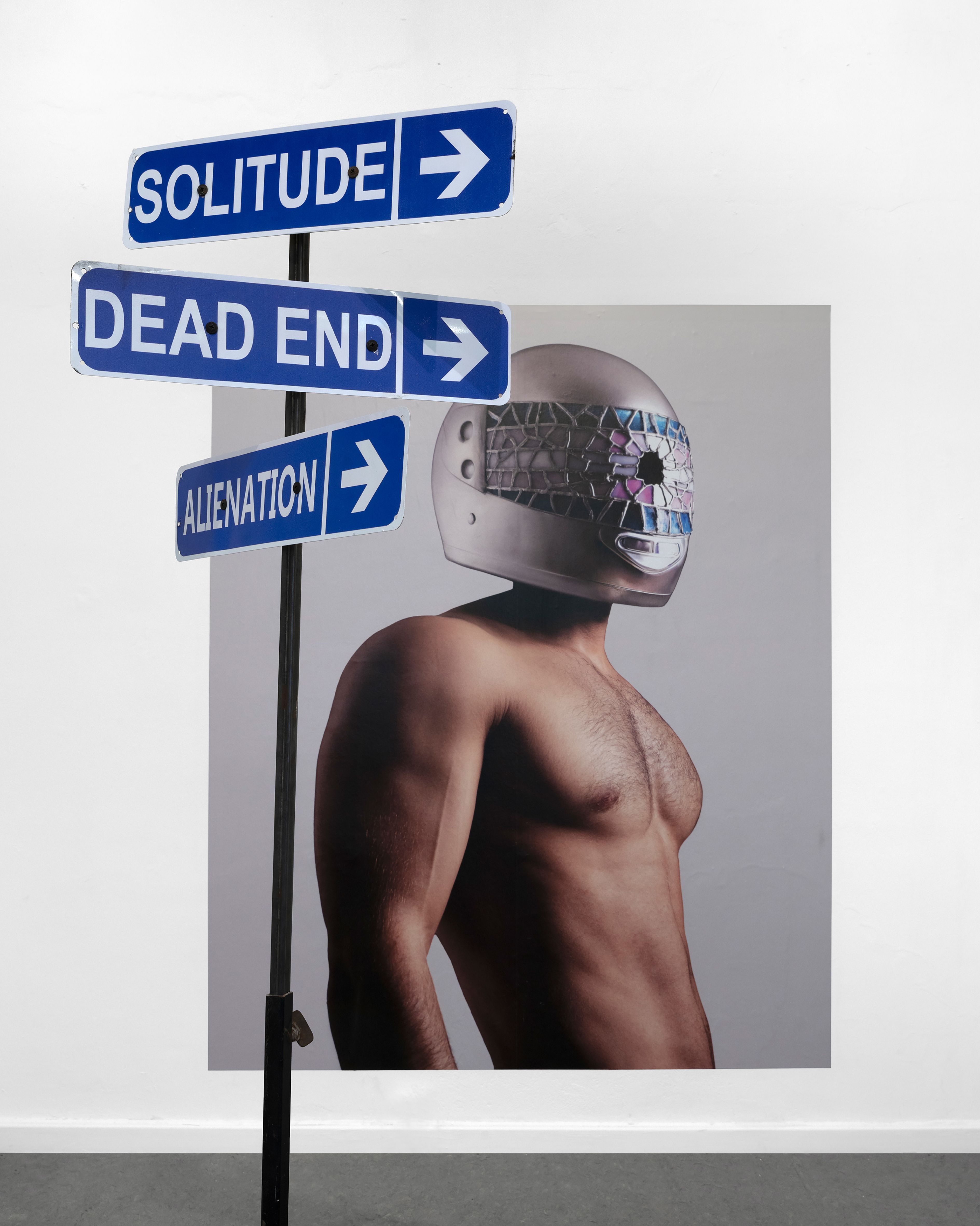 Der Ritter am Scheideweg im Kunstverein Ost: Fliehen oder bleiben in Georgien?