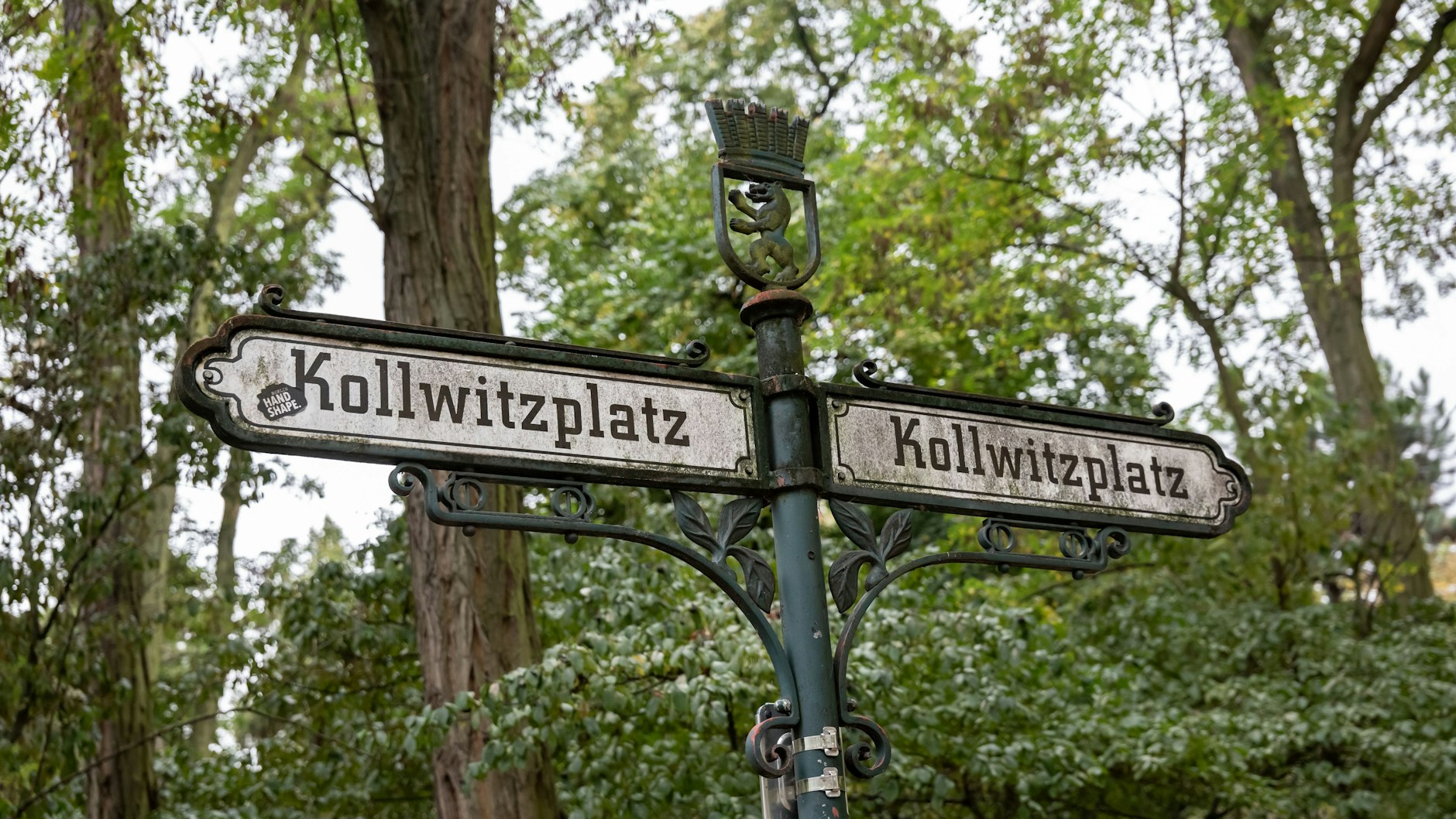 Der schicke Kollwitzkiez in Prenzlauer Berg wird zu einem Hotspot der Kriminalität. In Nachbarschaftsgruppen wurden Erlebnisse geteilt, die viele Anwohner verunsichern.