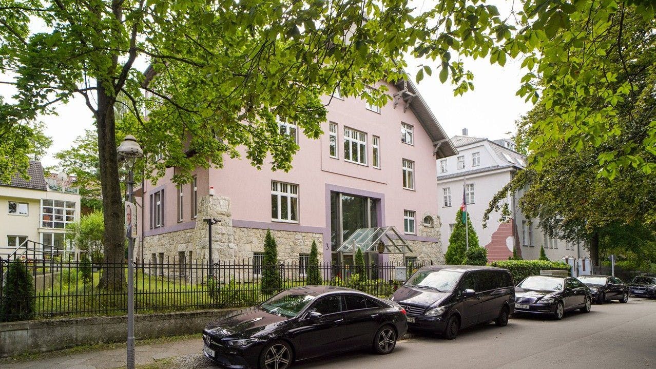 Die afghanische Botschaft in Berlin-Grunewald