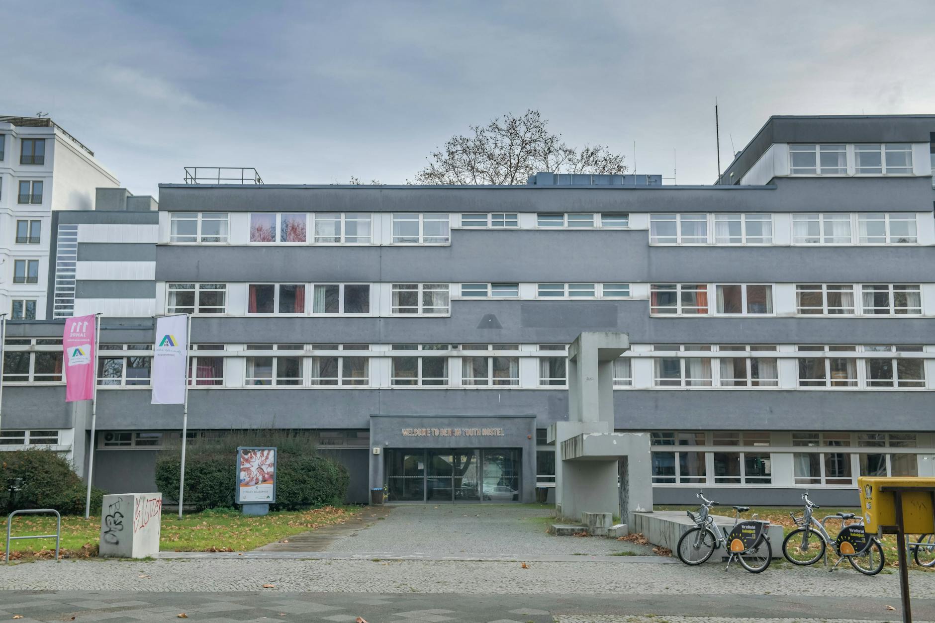 Diese Jugendherberge in der Kluckstraße nahe dem Potsdamer Platz nimmt Studenten auf.