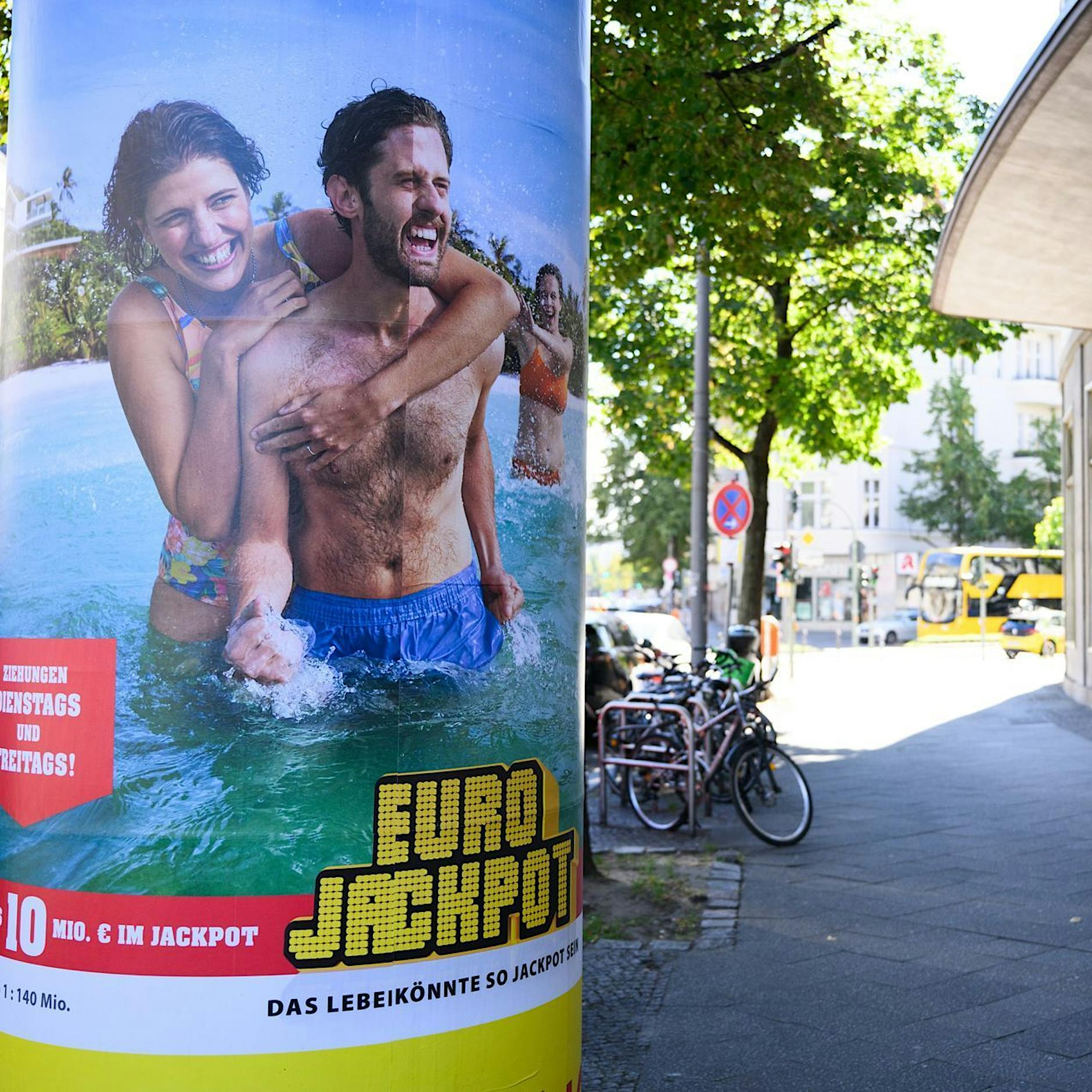 Berliner Lotto-Gewinner kassiert 120 Millionen – und bekommt noch 64 Euro extra