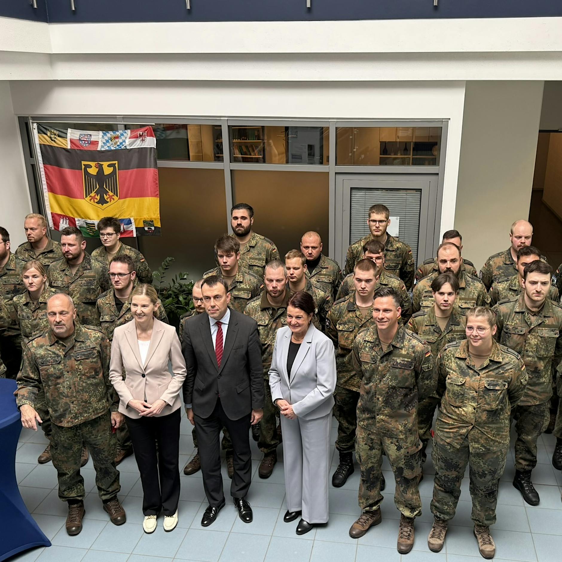 Militarisierung in Berlin-Adlershof: So bereiten Chemiker die Bundeswehr auf Krieg vor