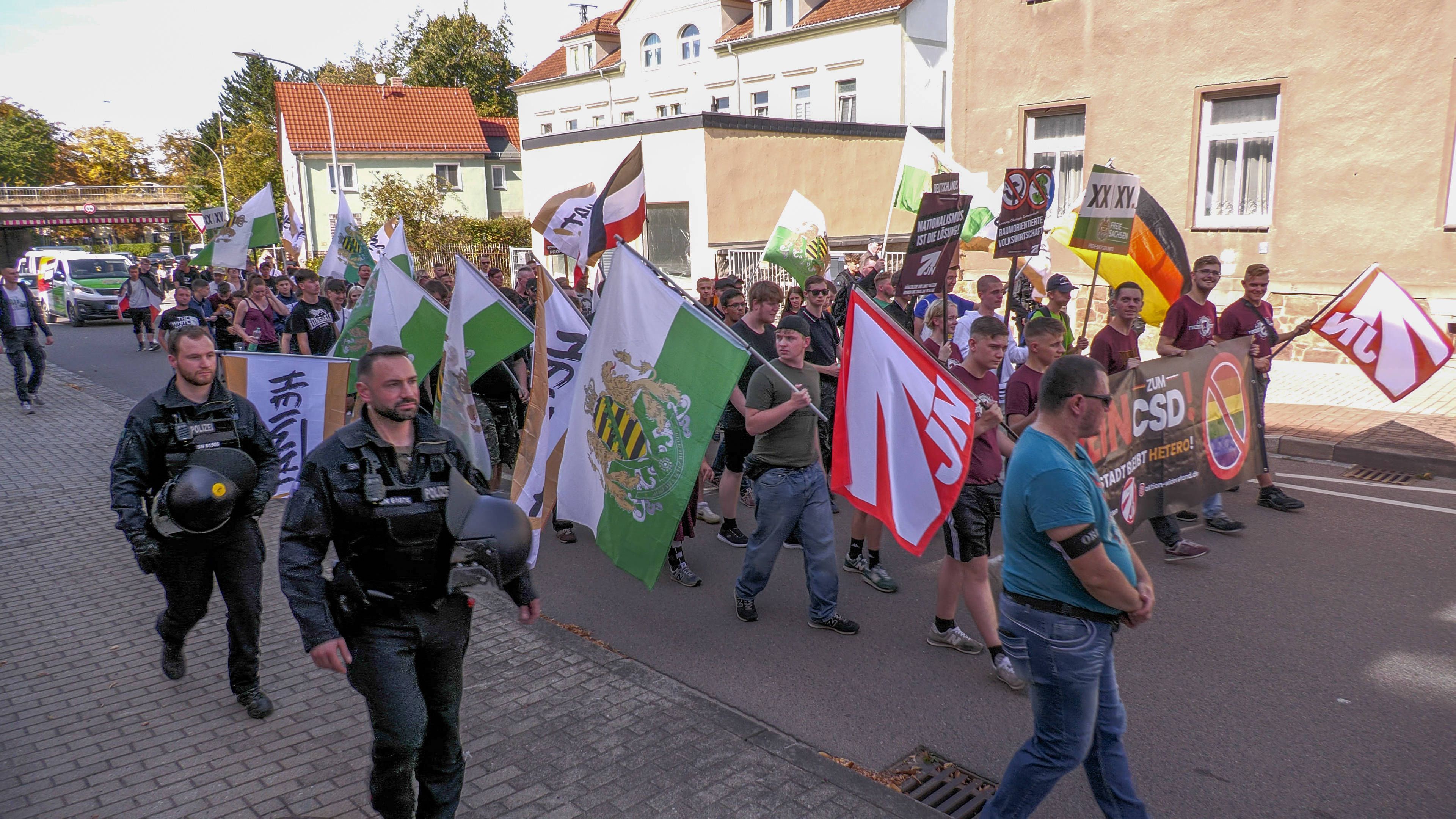 Rechtsextreme Straftaten: Zahl jugendlicher Täter hat sich verdoppelt