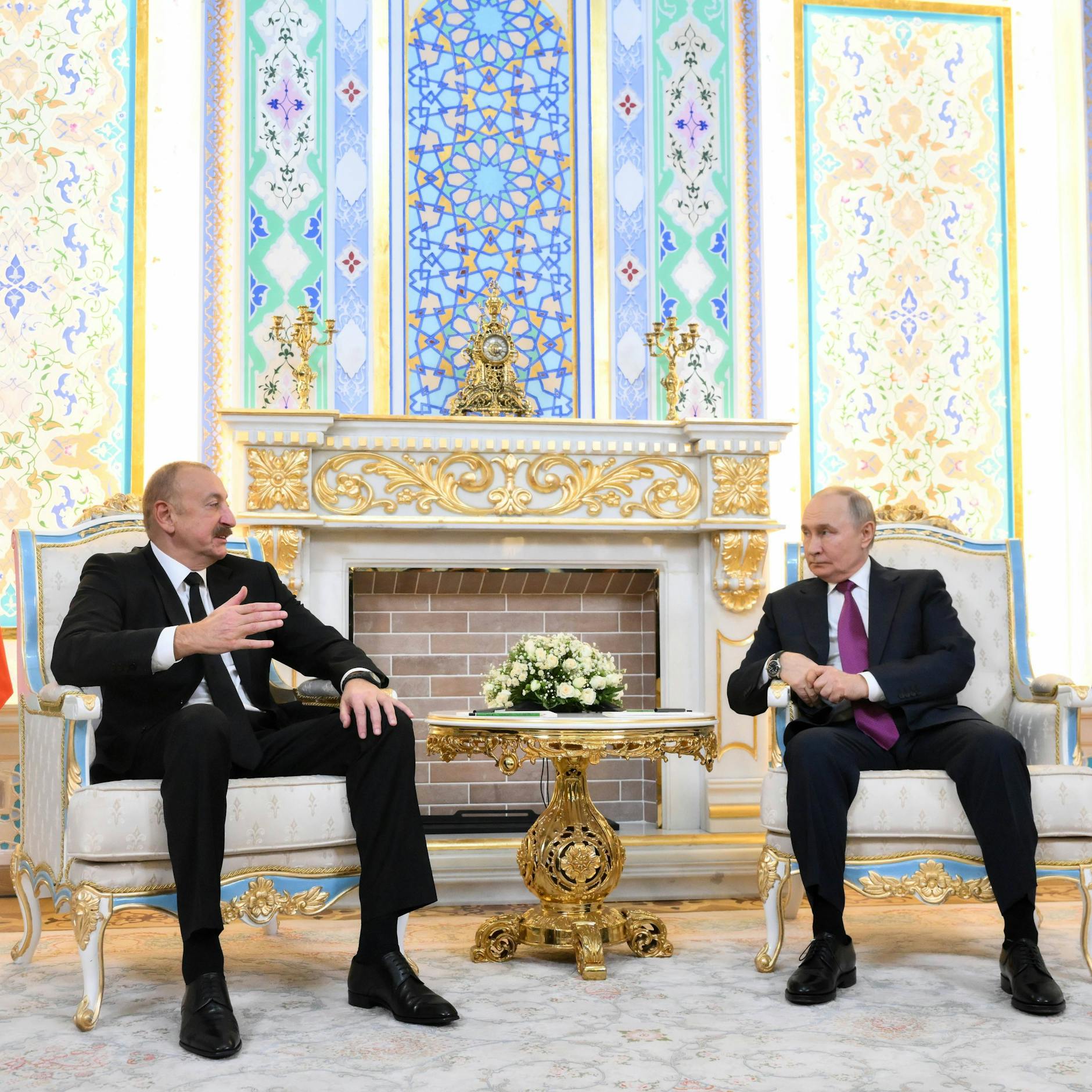 Image - Seltenes Schuldeingeständnis: Putin trifft auf Alijew nach Abschuss von Passagiermaschine