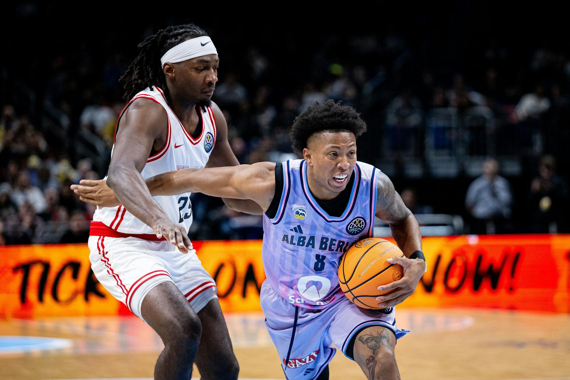 Offensiver Hoffnungsträger bei Alba Berlin: Boogie Ellis (r.)