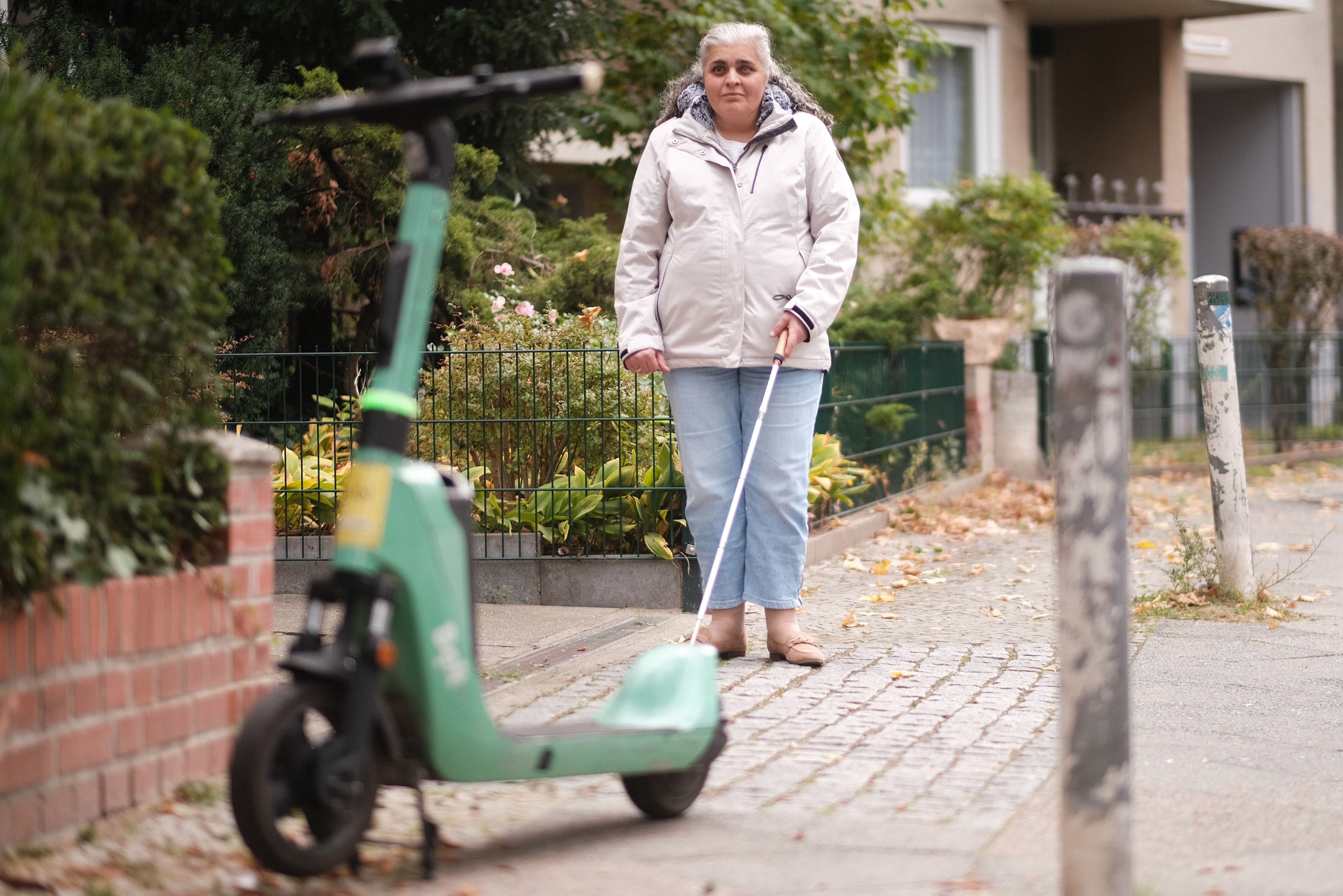 Image - E-Scooter: Sind Berlins Fußwege für Blinde tatsächlich lebensgefährlich?