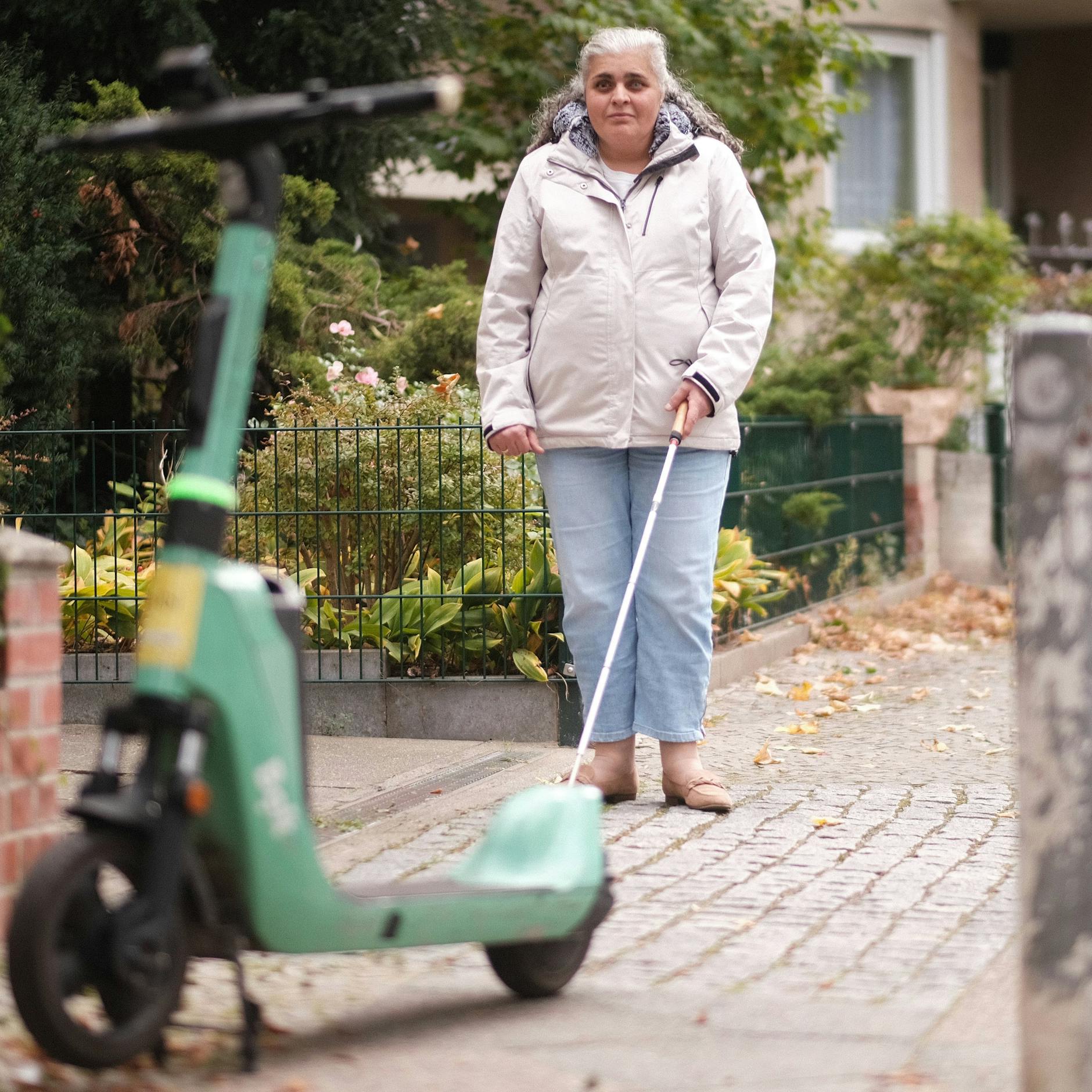 Image - E-Scooter: Sind Berlins Fußwege für Blinde tatsächlich lebensgefährlich?