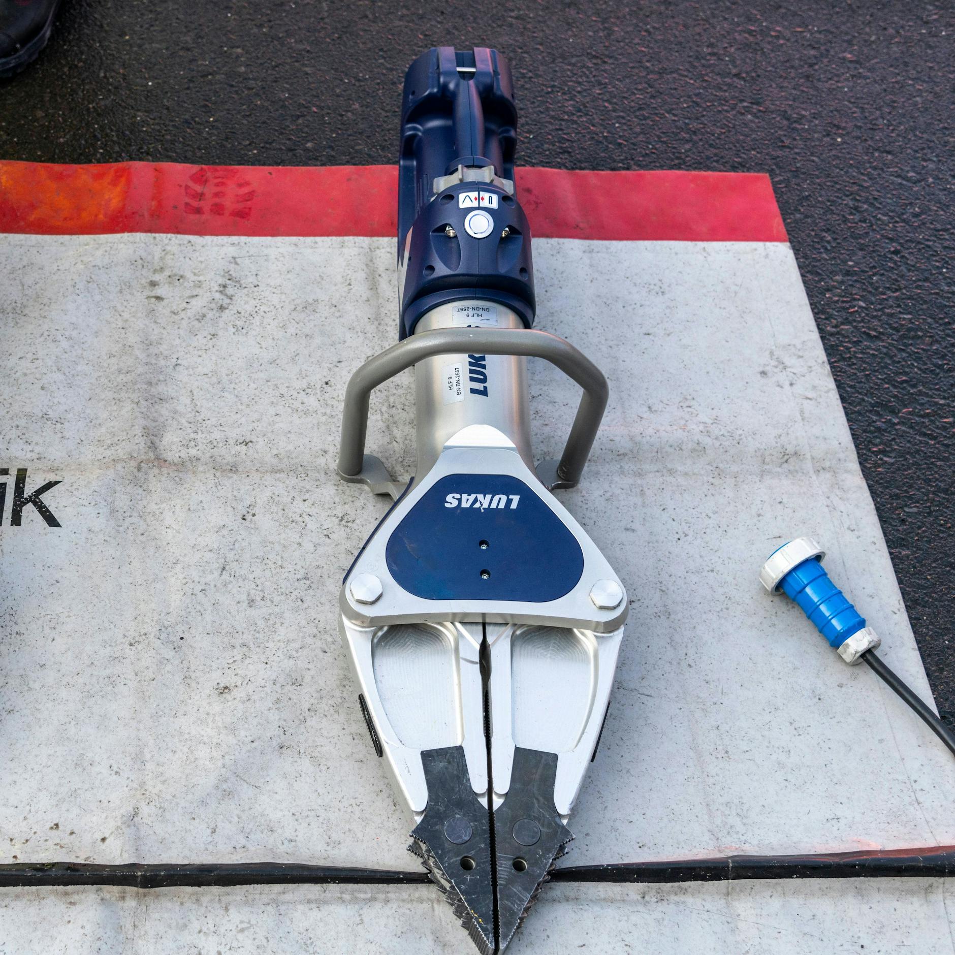 Image - Einbruch statt Rettung: Kriminelle Banden stehlen und missbrauchen Feuerwehr-Werkzeug