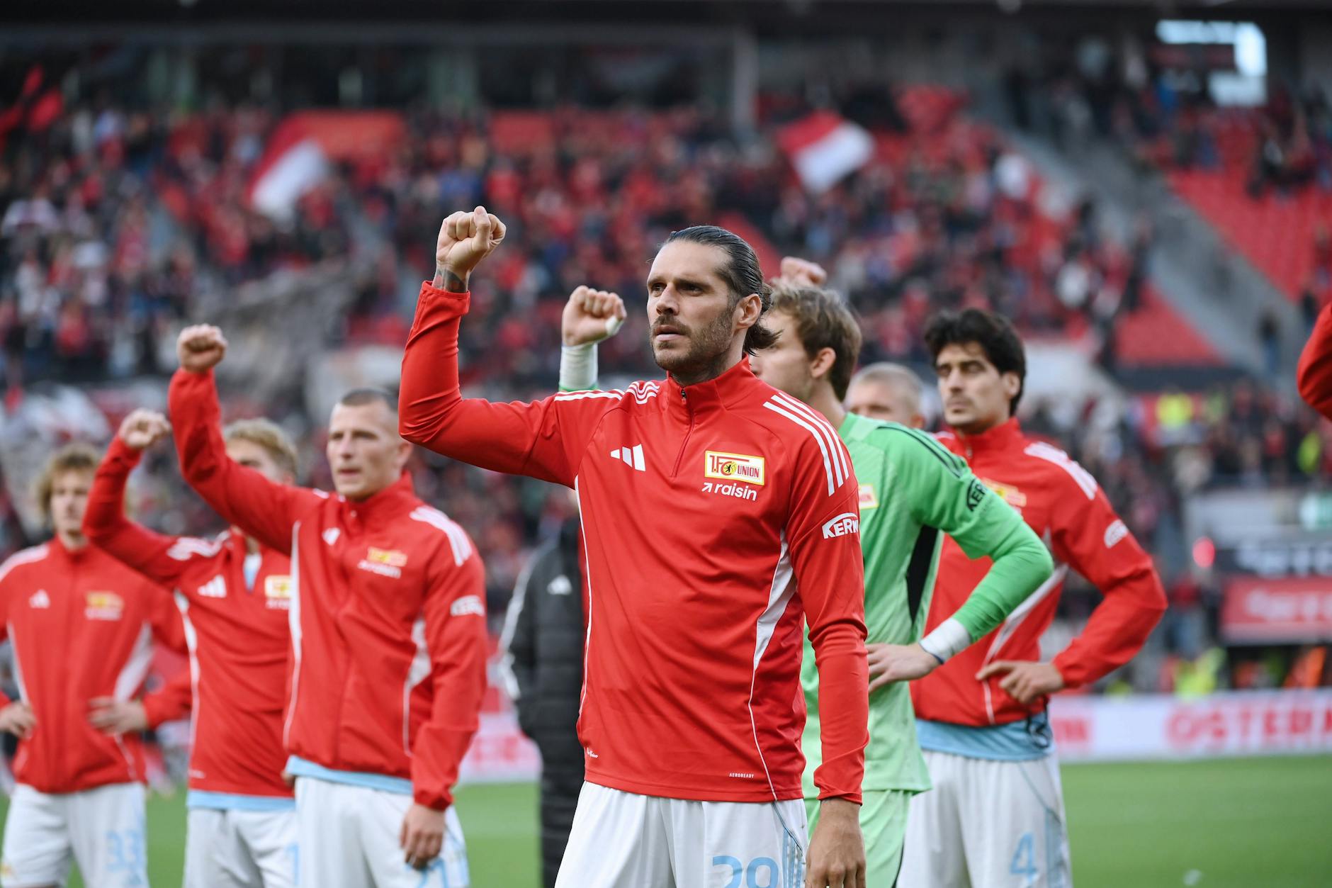 Kapitän Christopher Trimmel und der 1. FC Union werden auch in Zukunft keine Bundesliga-Spiele im Ausland bestreiten.