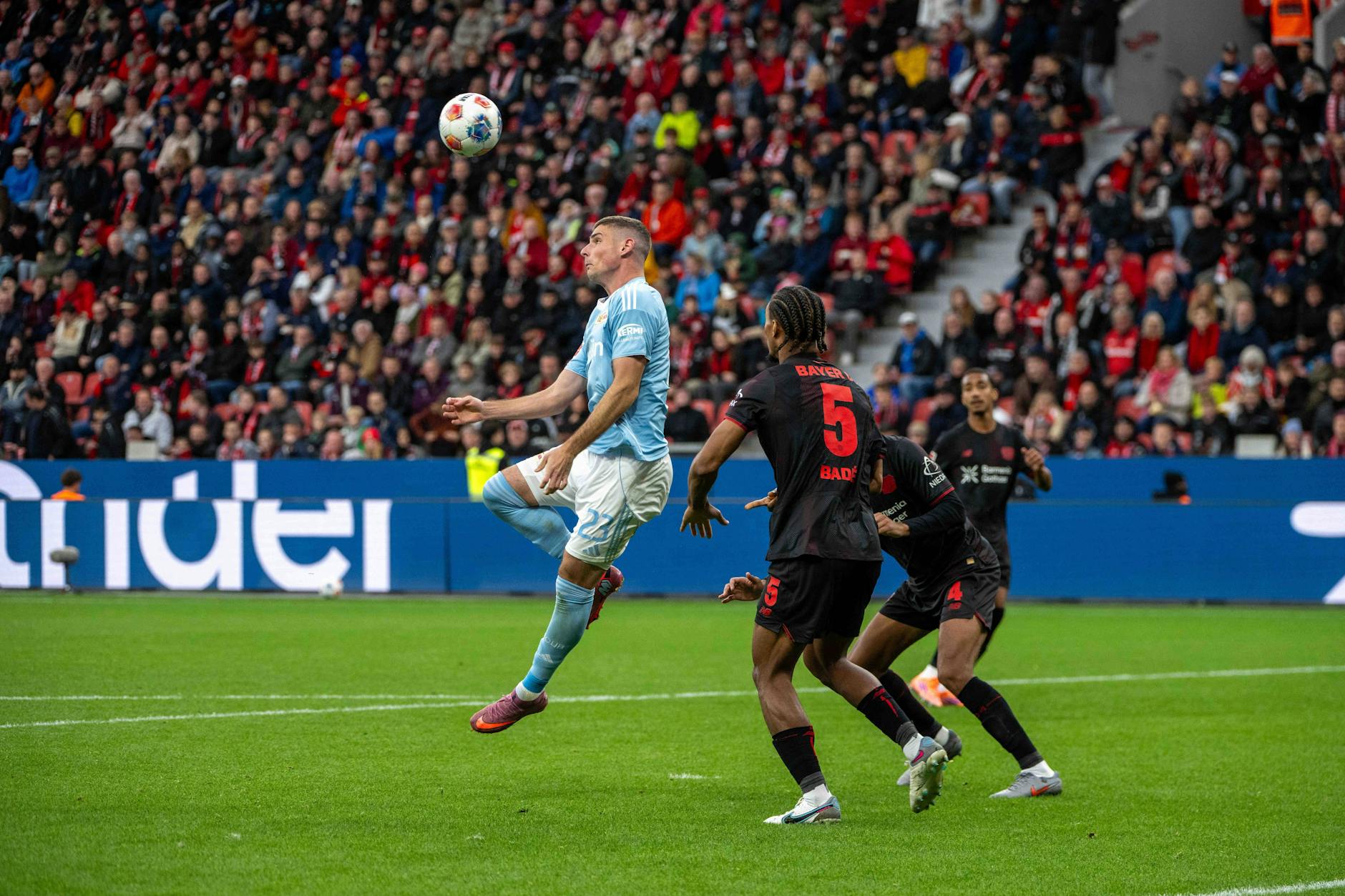 Union-Stürmer Andrej Ilic (25) gewinnt die drittmeisten Kopfballduelle in der Bundesliga – eine Kategorie, die normalerweise immer Verteidiger dominieren.