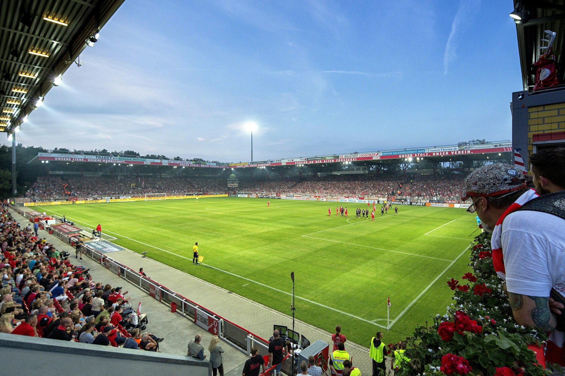Das Stadion An der Alten Försterei in Berlin-Köpenick: Wann hier wirklich über 40.000 Menschen ein Fußballspiel sehen können, steht aktuell in den Sternen.