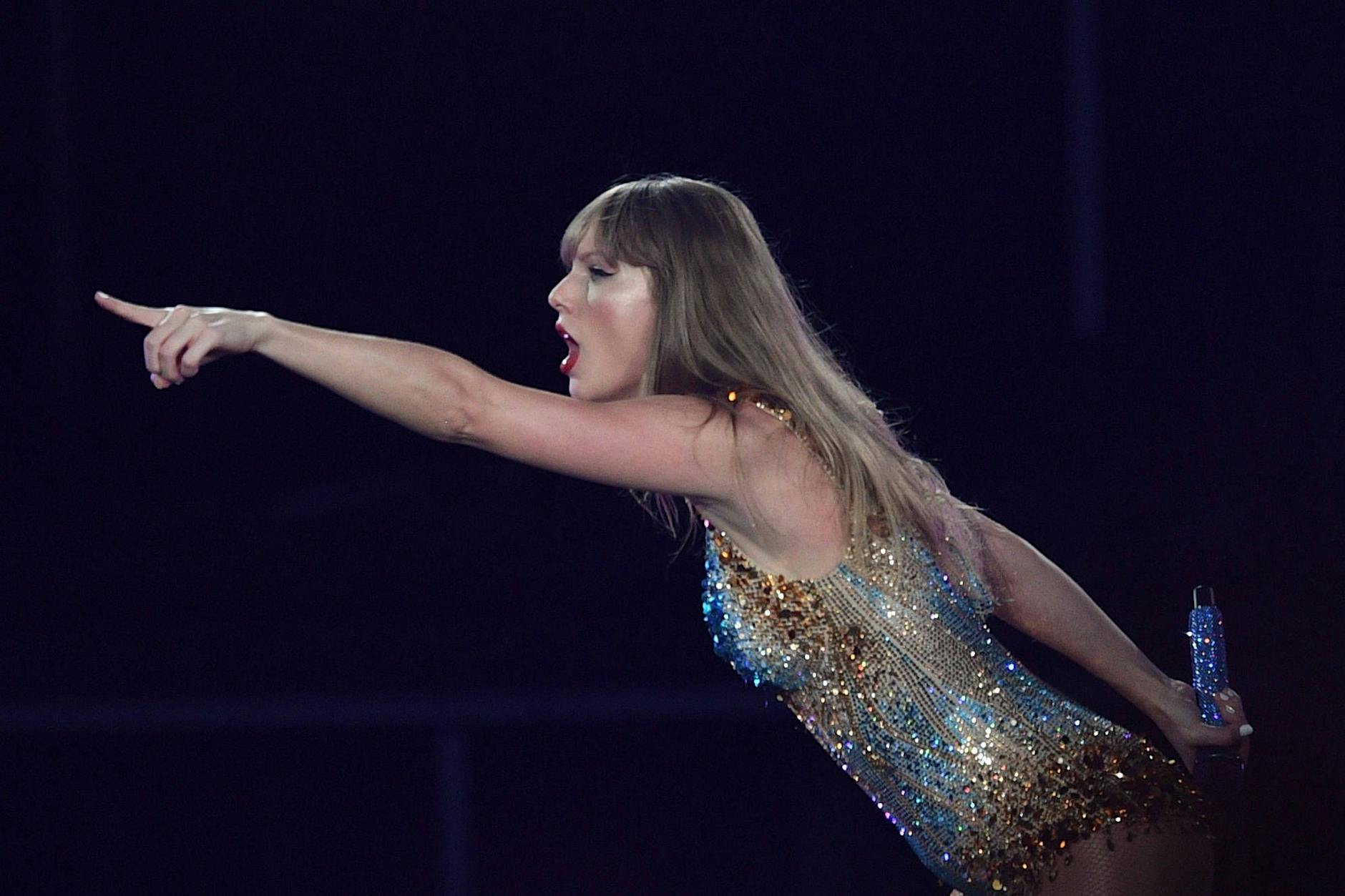 Glitzer-Alarm an der Spree: Taylor-Swift-Fans feiern Mega-Party in Berlin