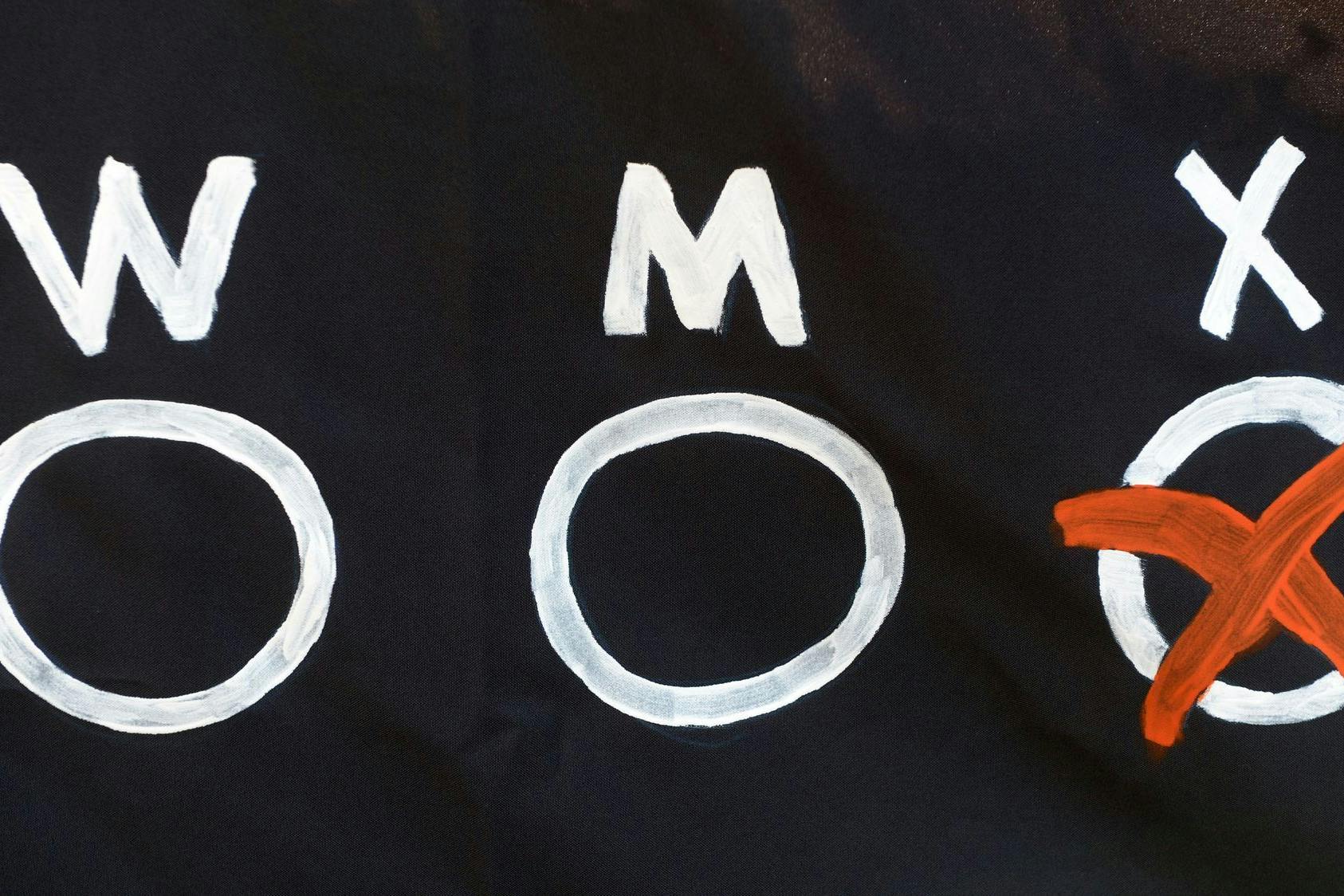 Seit dem 1. November 2024 können Menschen in Deutschland ihren Geschlechtseintrag einfacher ändern lassen. Unter den Antragstellenden finden sich auch Kinder und Jugendliche.