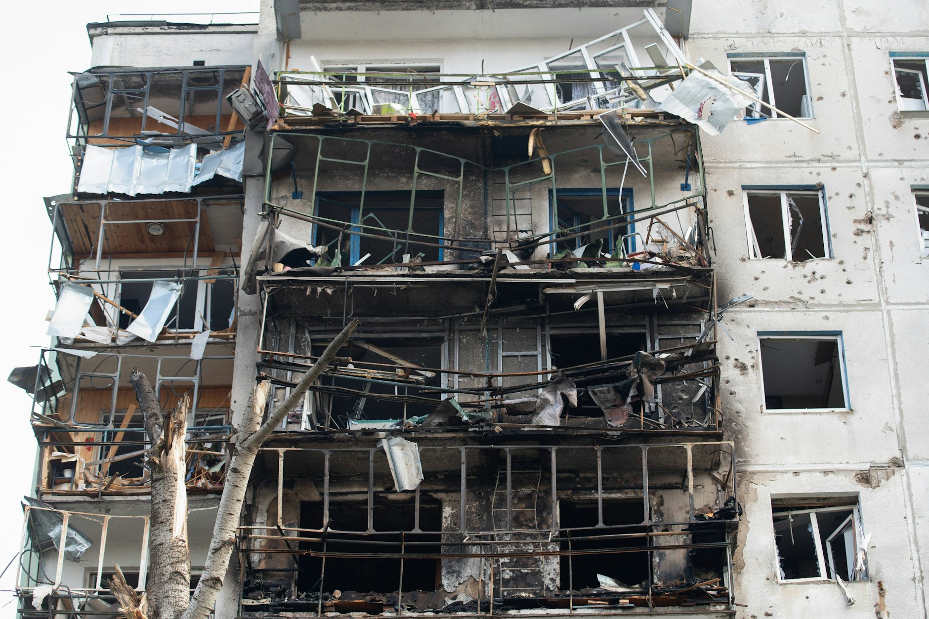 Ein zerstörtes Haus in Kursk