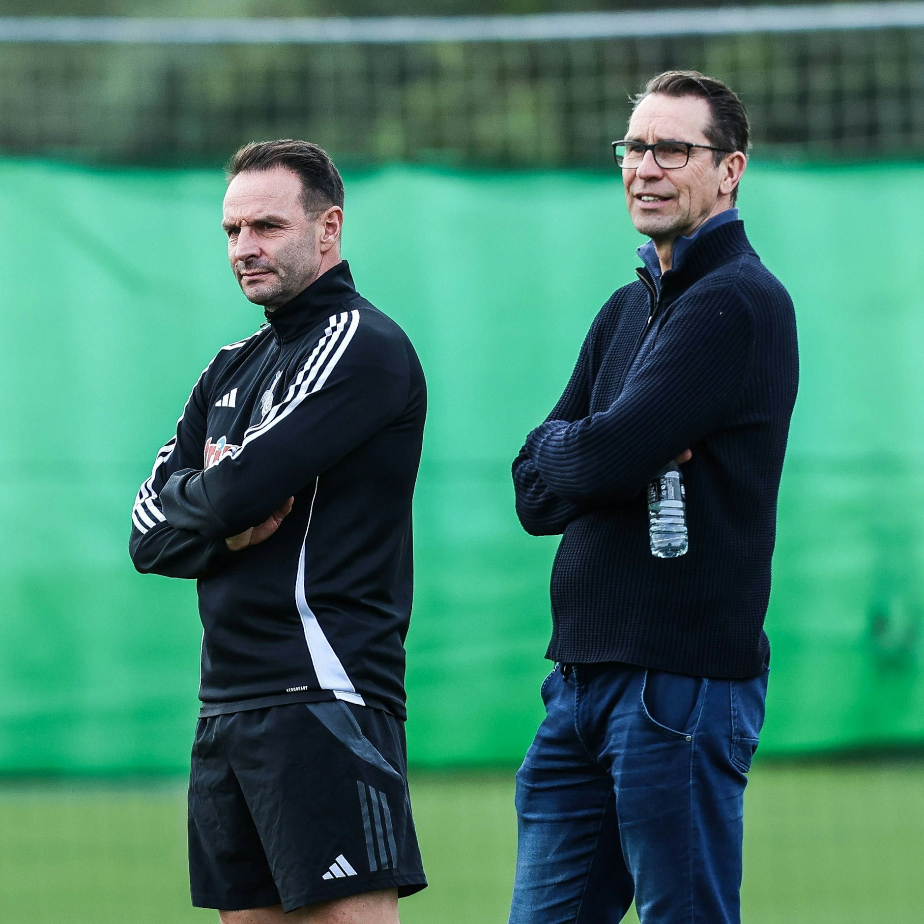 Michael Preetz holte Im Sommer 2024 Trainer Dietmar Hirsch. Mit dem Coach gelang der sofortige Wiederaufstieg in die Dritte Liga.