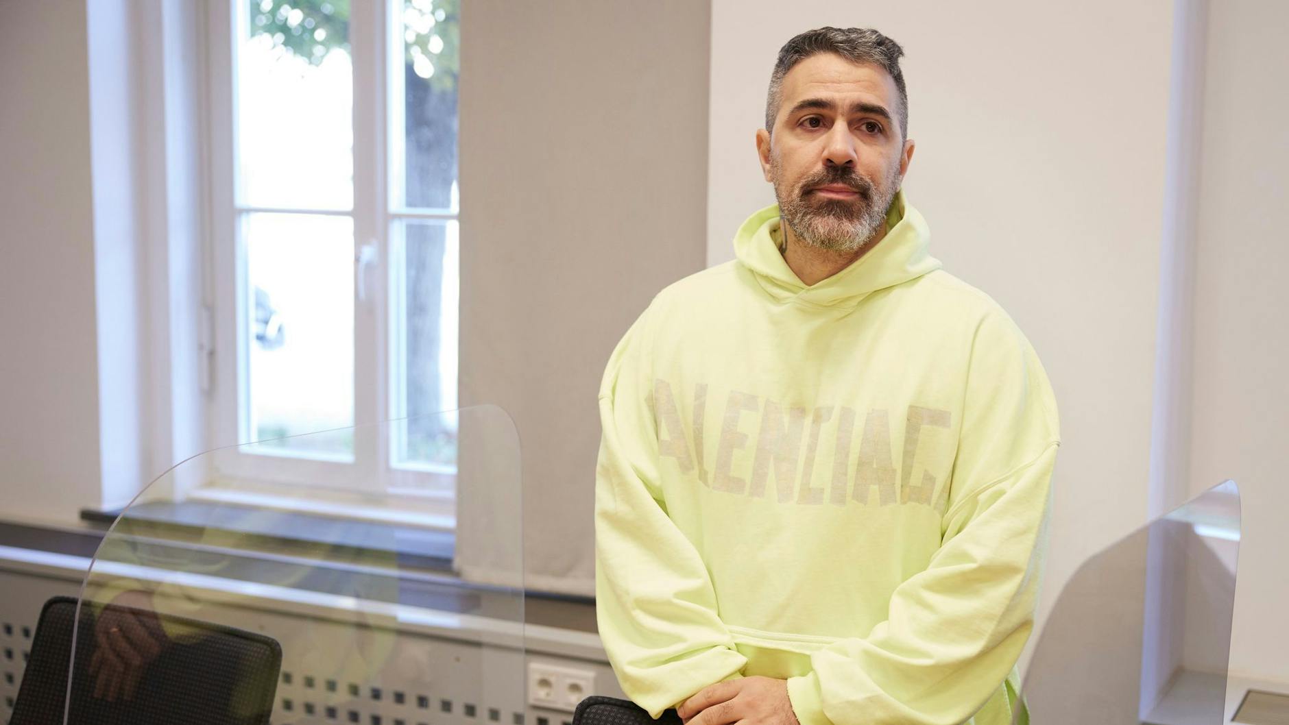 Bushido vor Gericht gegen Arafat Abou-Chaker im Jahr 2024.