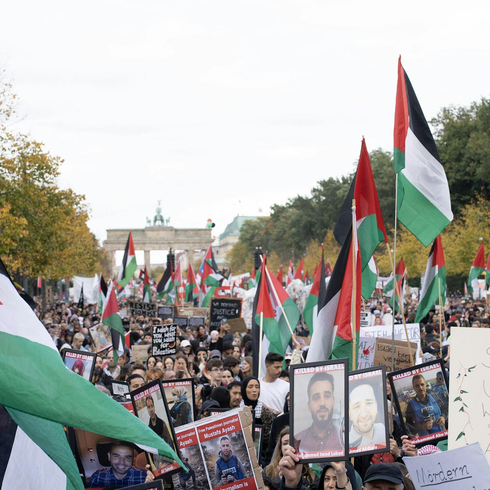 Update: 14.000 Menschen bei Pro-Palästina-Demo, 30 Festnahmen