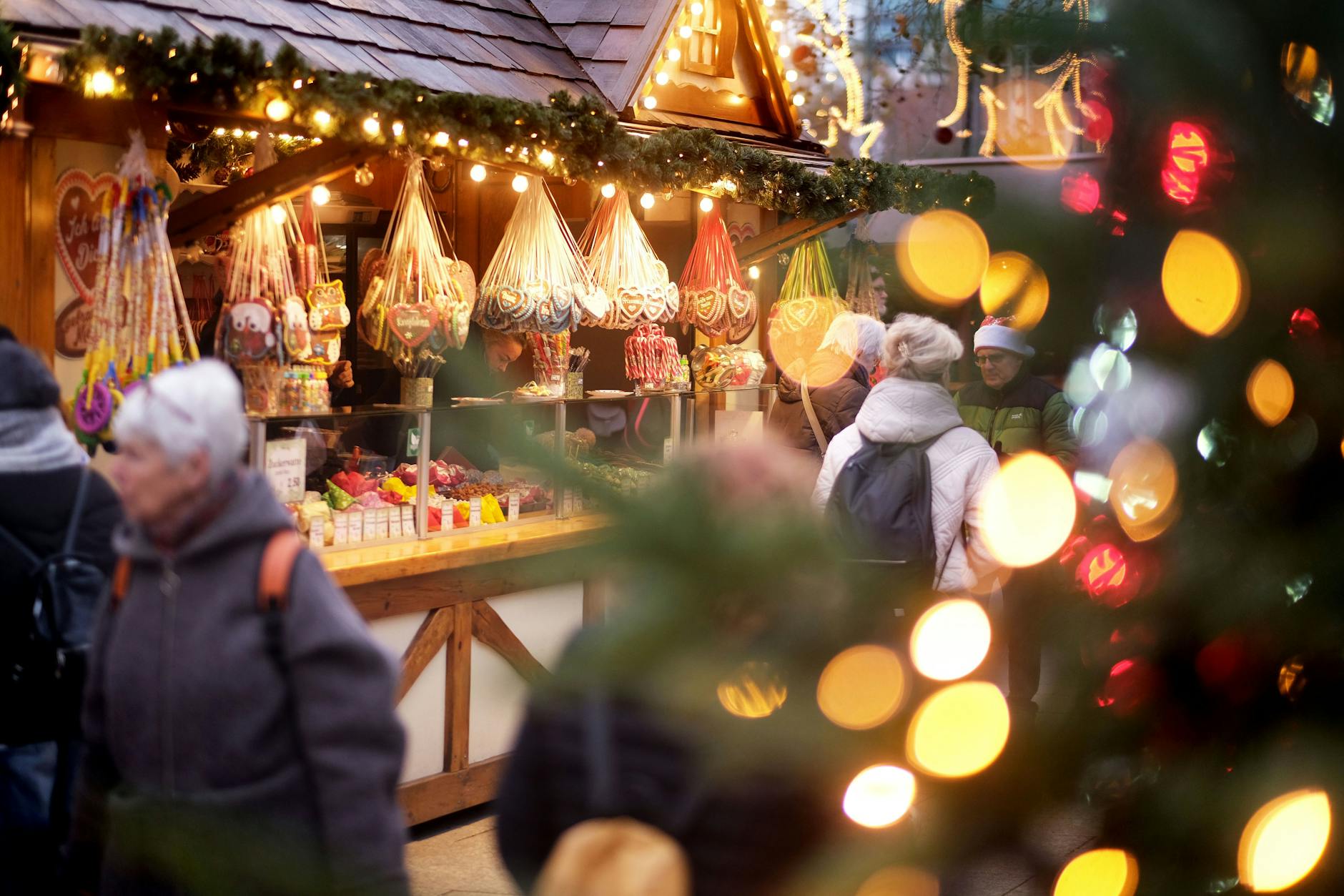 Der Weihnachtsmarkt am Breitscheidplatz bekommt Konkurrenz. Der neue Weihnachtsmarkt soll neben dem KaDeWe entstehen.