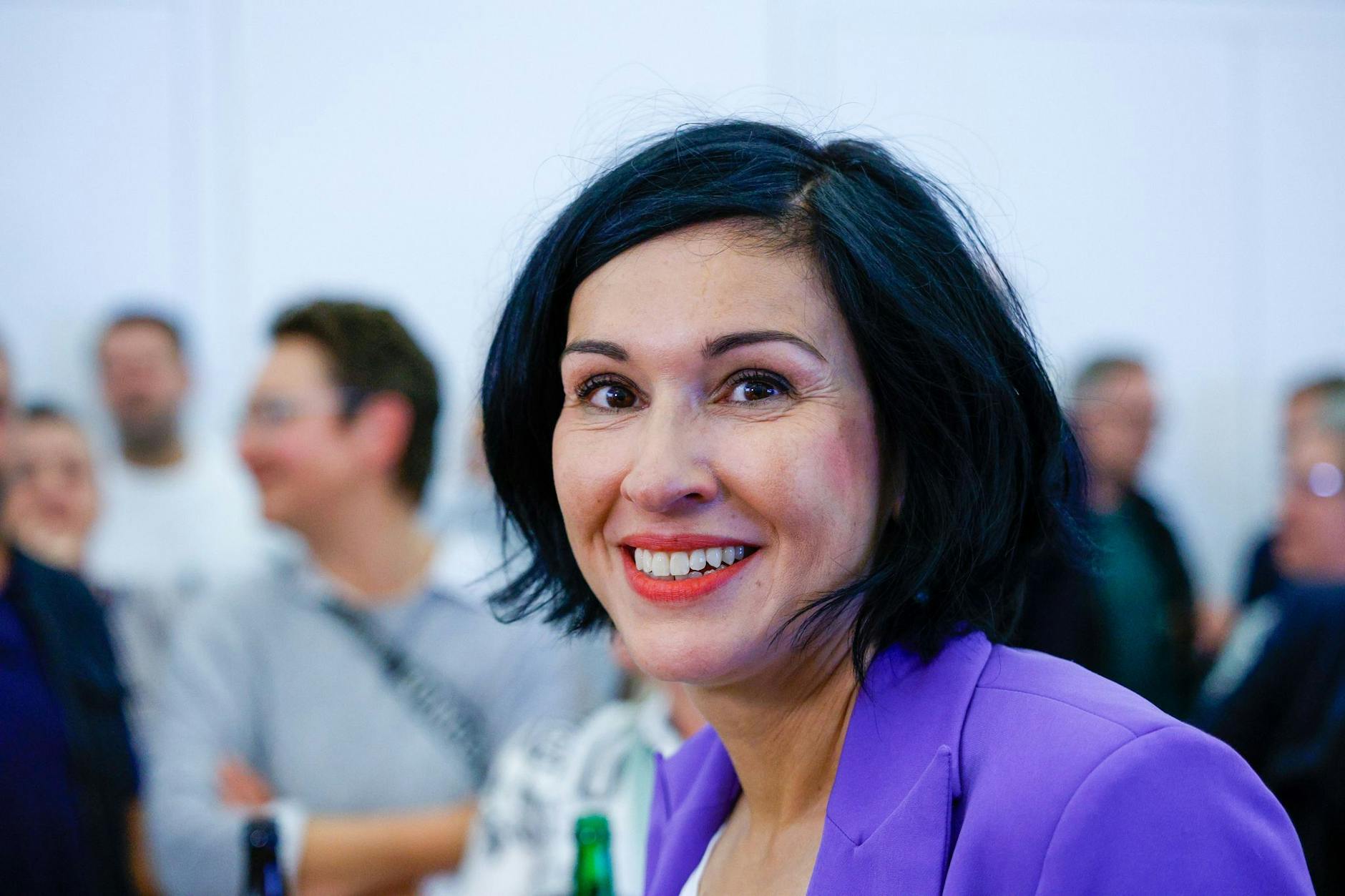 Noosha Aubel (parteilos): Sie wurde zur Oberbürgermeisterin in Potsdam gewählt.