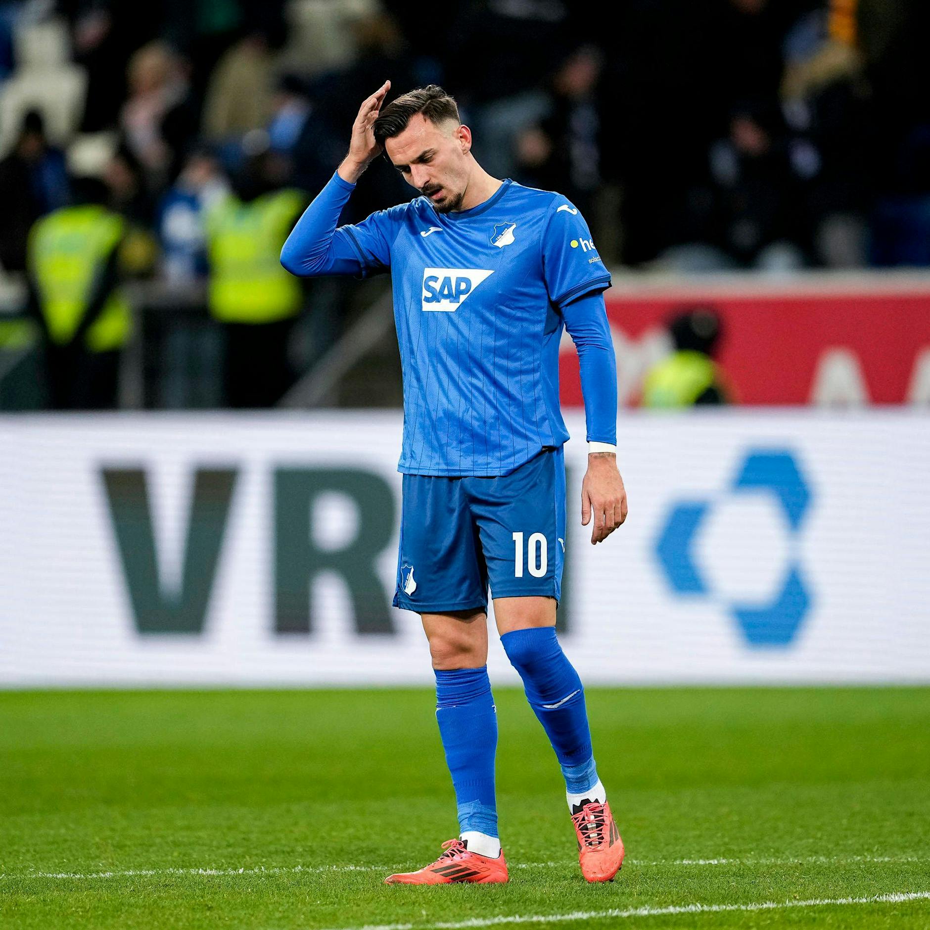 Verzockt! Hertha-Wunschstürmer Berisha spielt jetzt in der 3. Liga