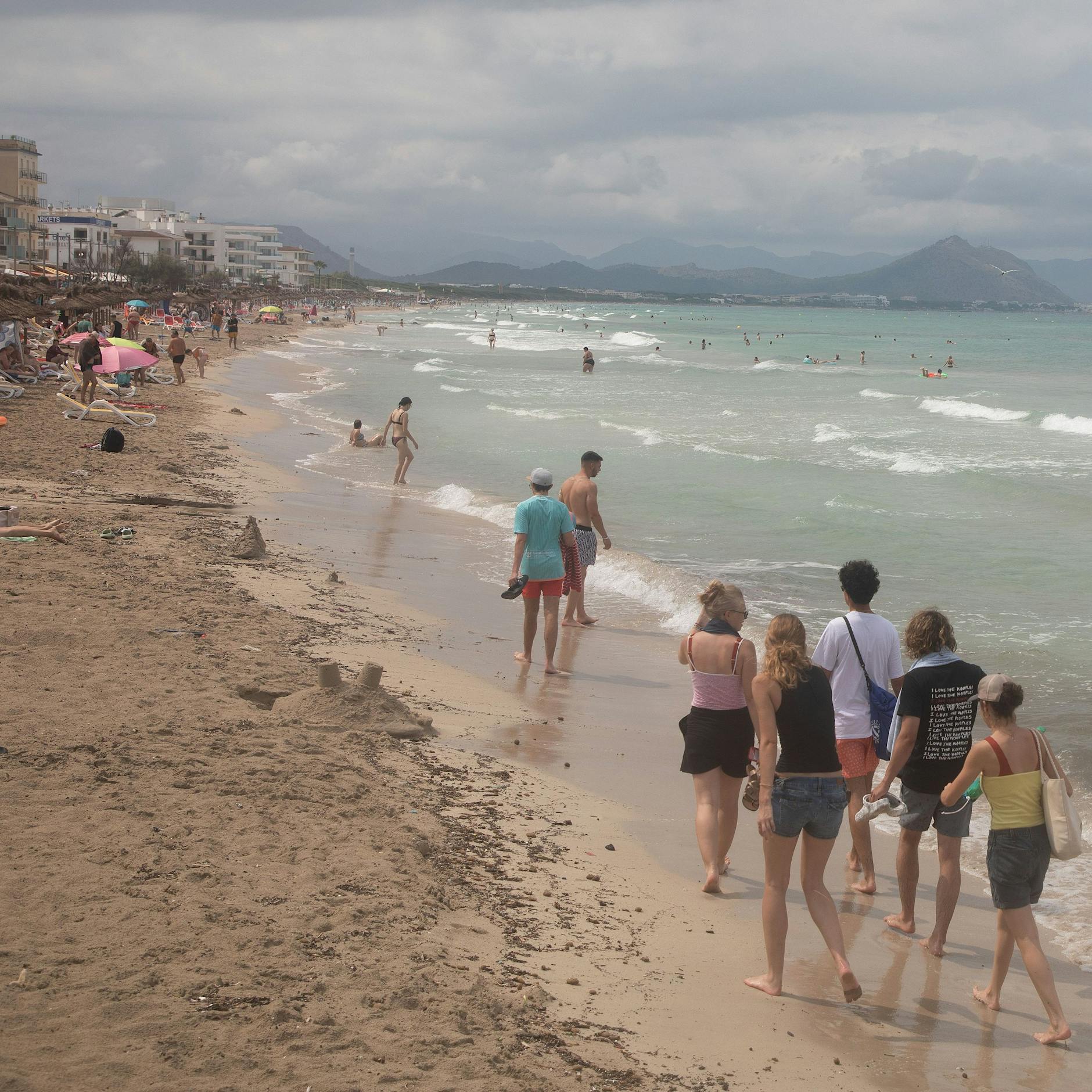 Tragödie auf Mallorca: Deutscher (67) will seine Frau retten – und stirbt