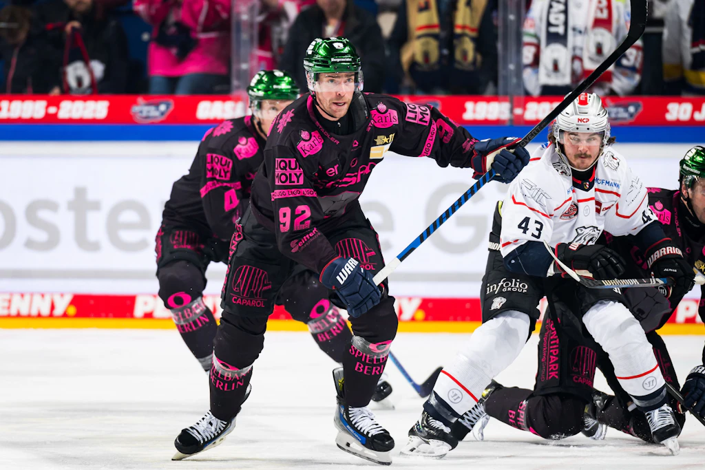 Da ist er wieder: Marcel Niebels meldet sich bei den Eisbären nach längerer Verletzungspause zurück und&nbsp; feiert zum Comeback einen Sieg.