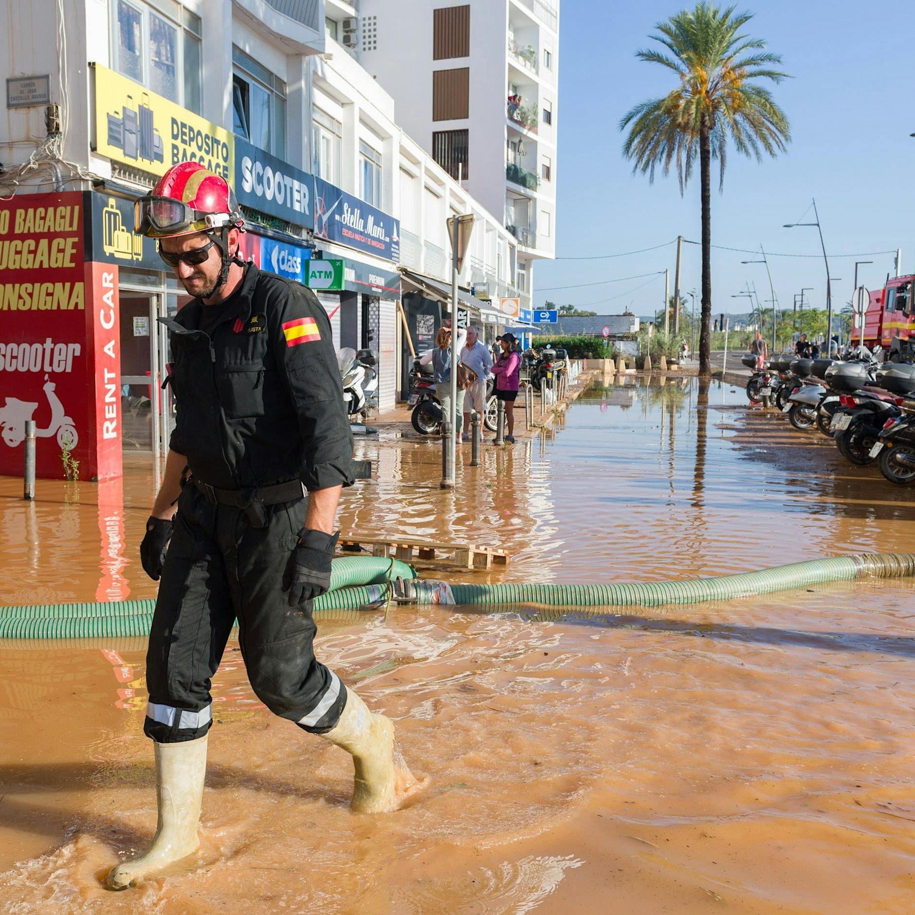 Überschwemmungen legen auf Ibiza und Mallorca Flugverkehr lahm